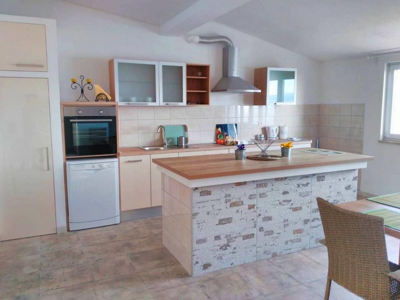 Three bedroom apartment with terrace and sea view Lokva Rogoznica, Omiš  A-c