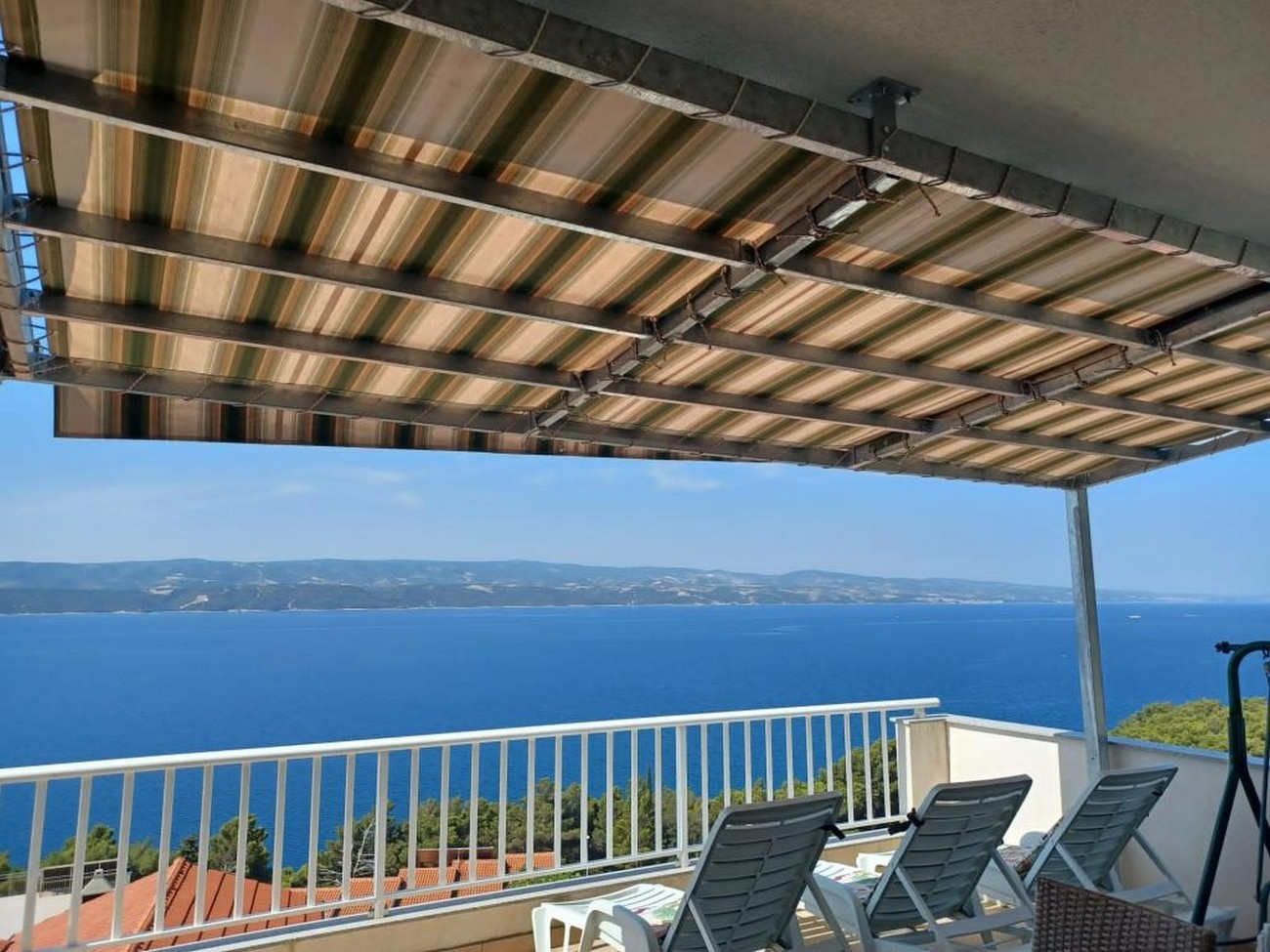 Three bedroom apartment with terrace and sea view Lokva Rogoznica, Omiš  A-c