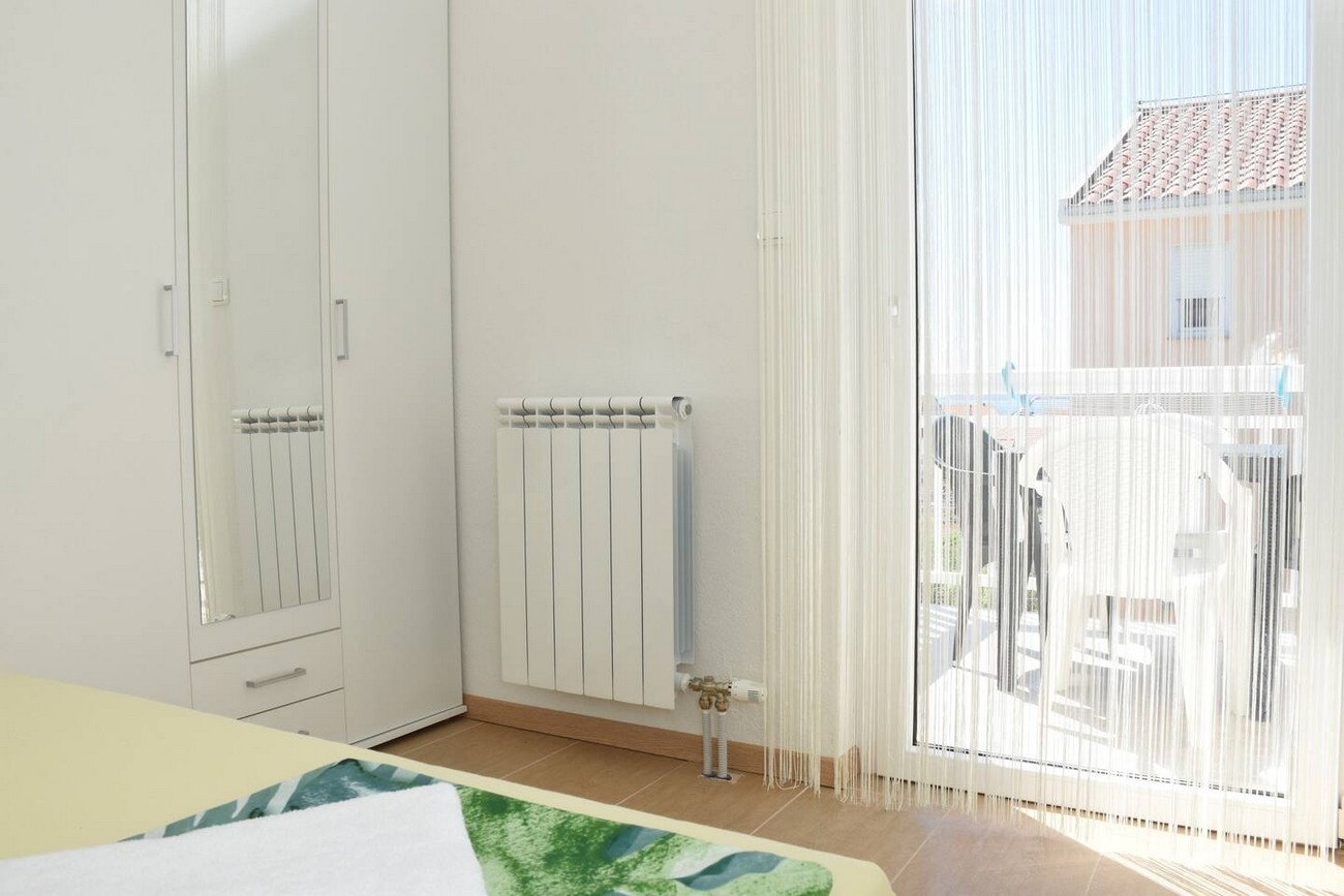 One bedroom apartment with terrace and sea view Kaštel Lukšić, Kaštela  A-b