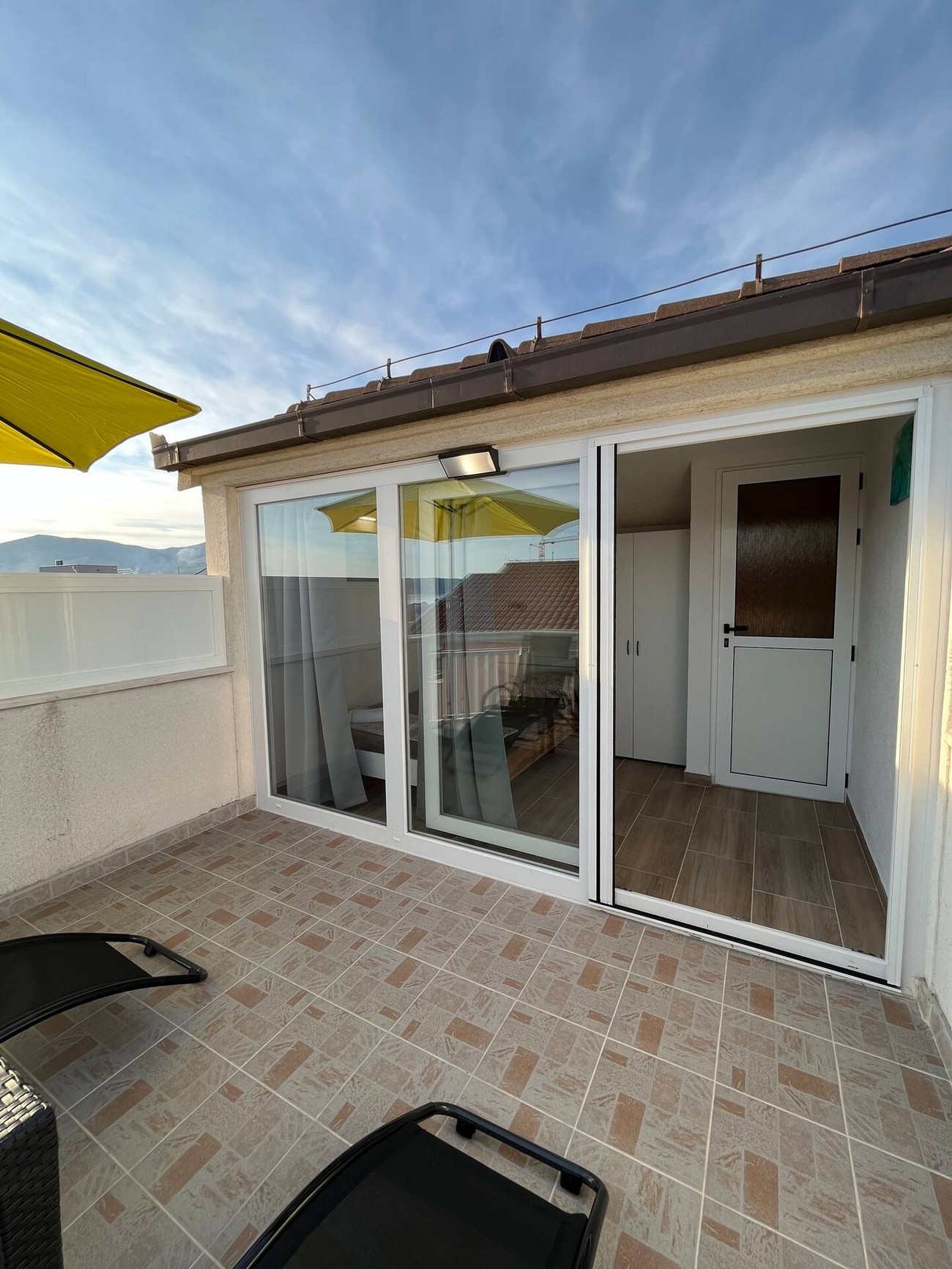 Two bedroom apartment with terrace and sea view Kaštel Lukšić, Kaštela  A-c