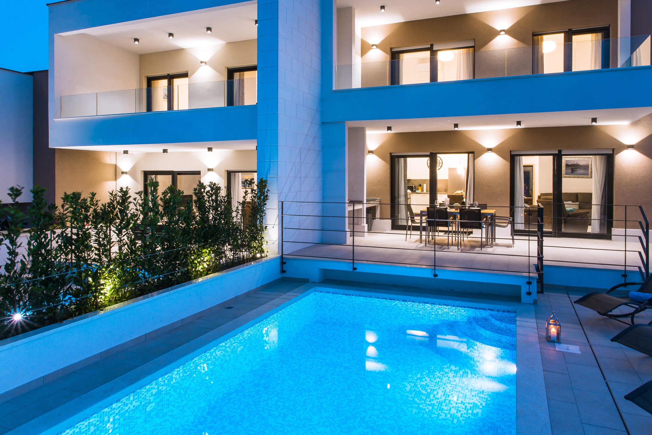 Three bedroom house with terrace and sea view Vinišće, Trogir  K
