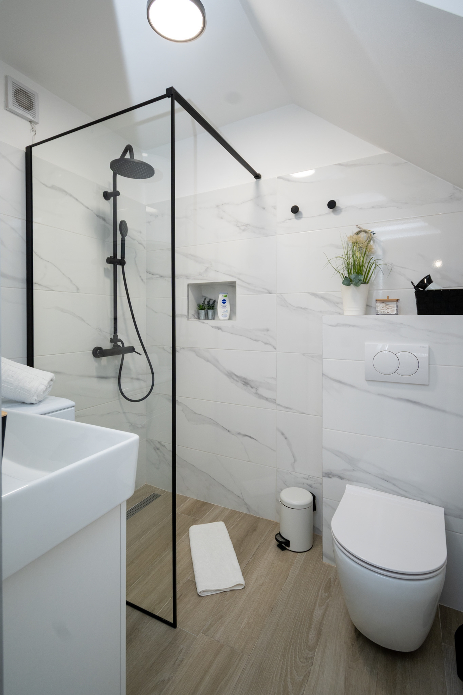 Two bedroom apartment near beach Bibinje, Zadar  A-a