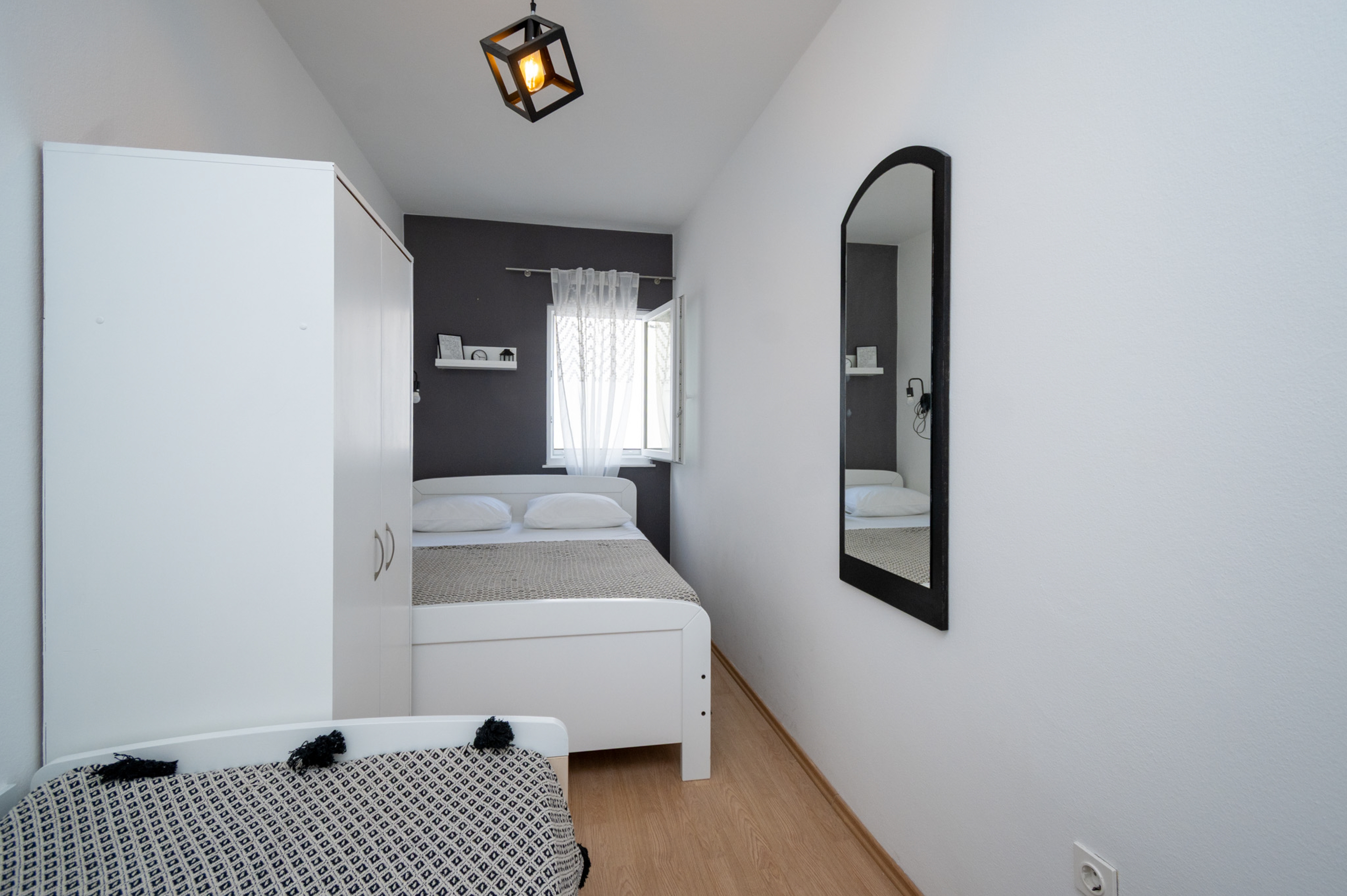 Two bedroom apartment near beach Bibinje, Zadar  A-a