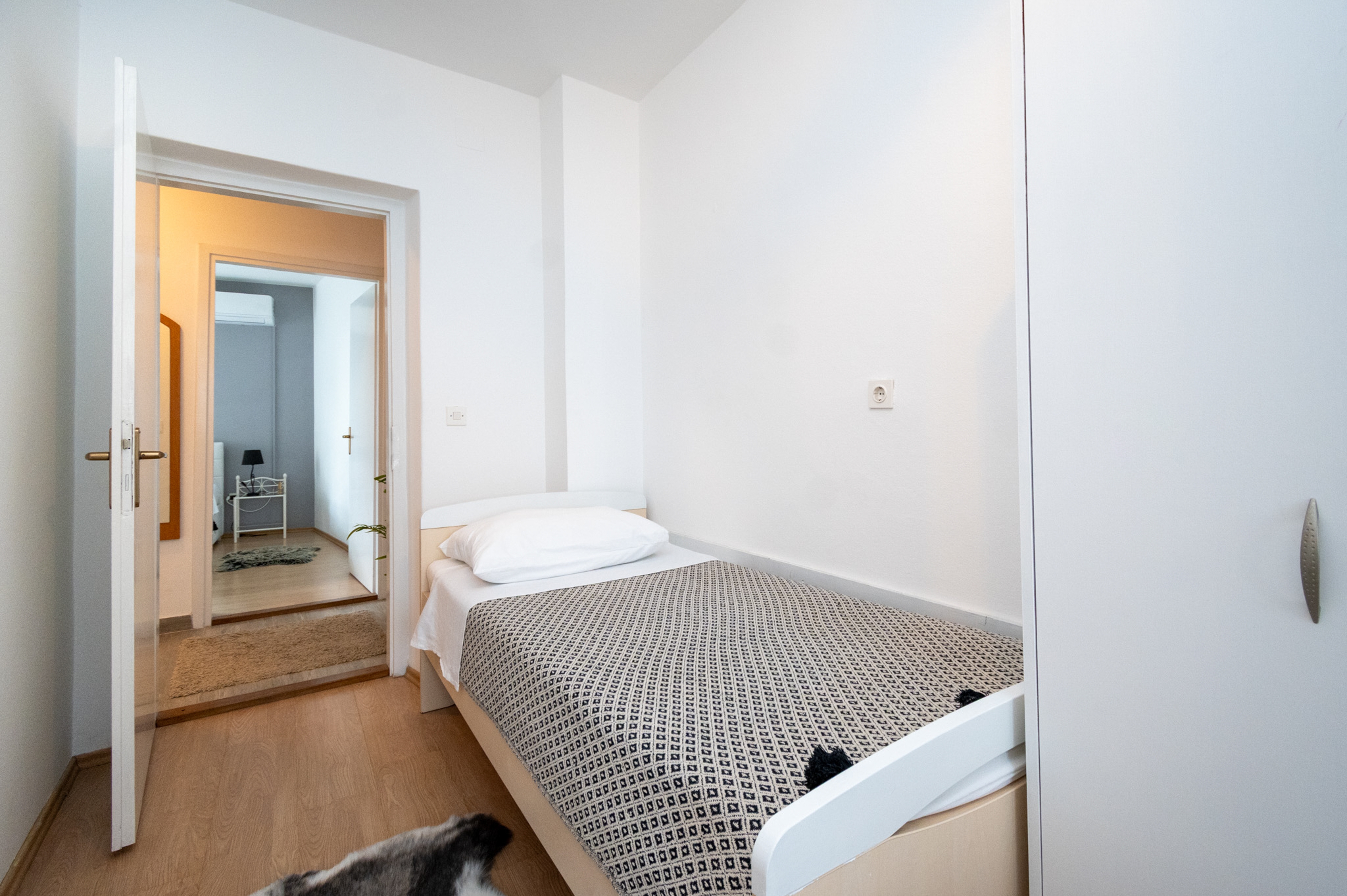 Two bedroom apartment near beach Bibinje, Zadar  A-a
