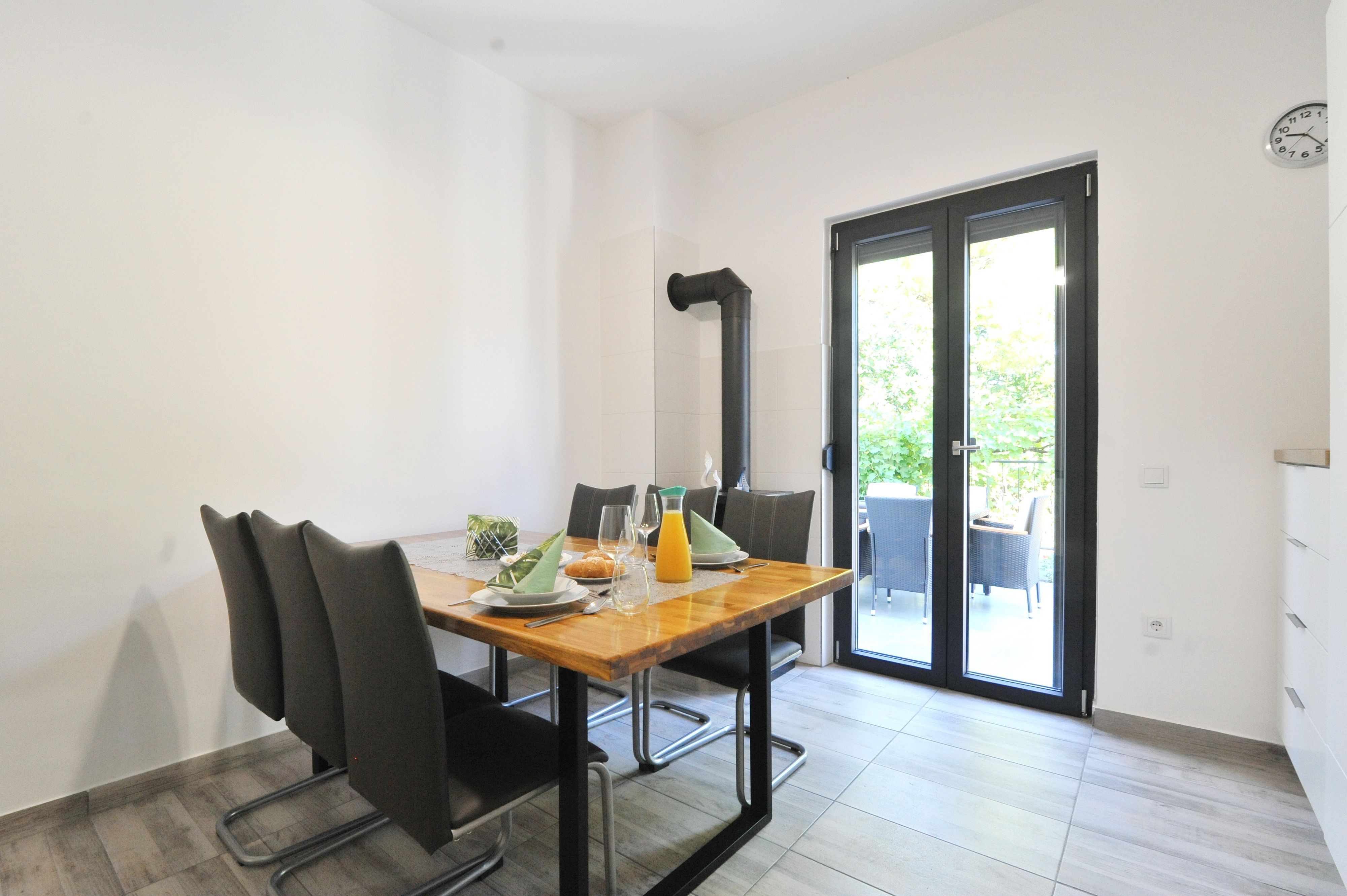 Three bedroom apartment with terrace Seline, Paklenica (A-22077-a)