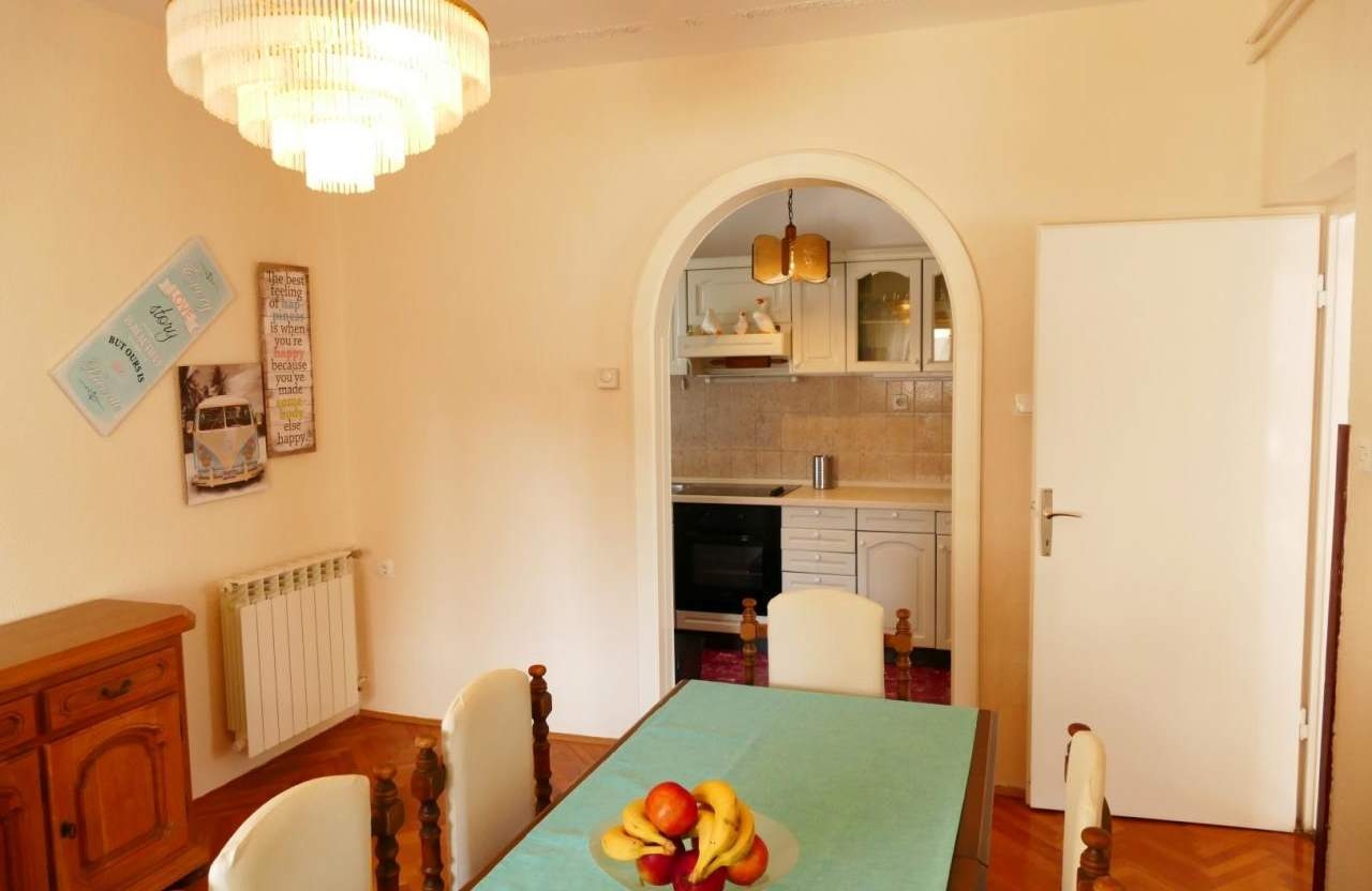 Top Rab Barbat Top Rab Barbat