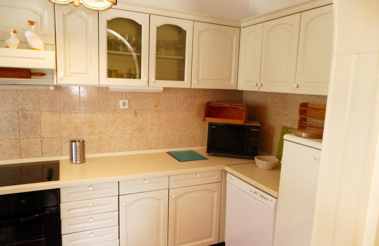 Top Rab Barbat Top Rab Barbat