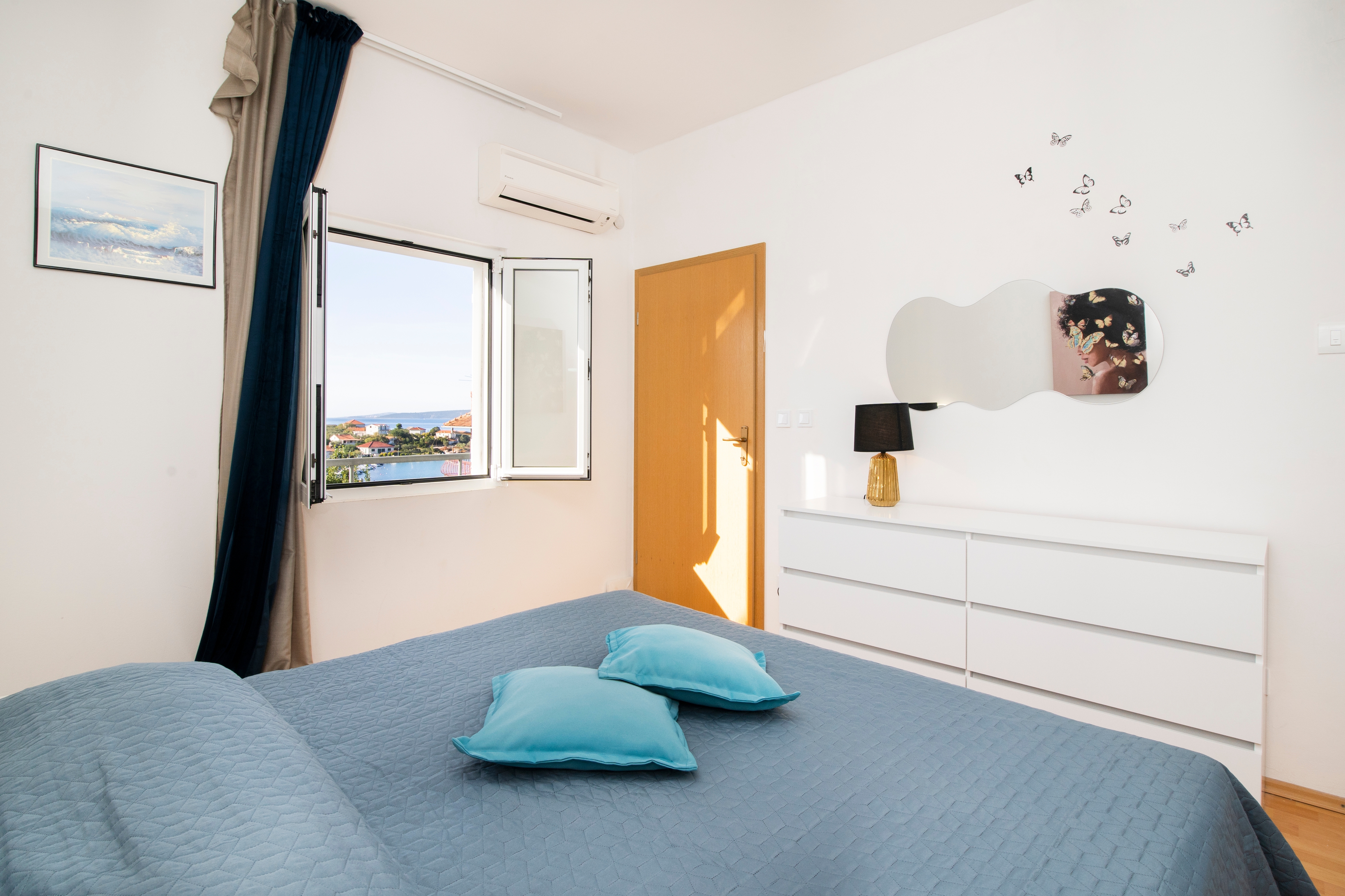 Three bedroom house with terrace and sea view Drvenik Veliki, Drvenik  K