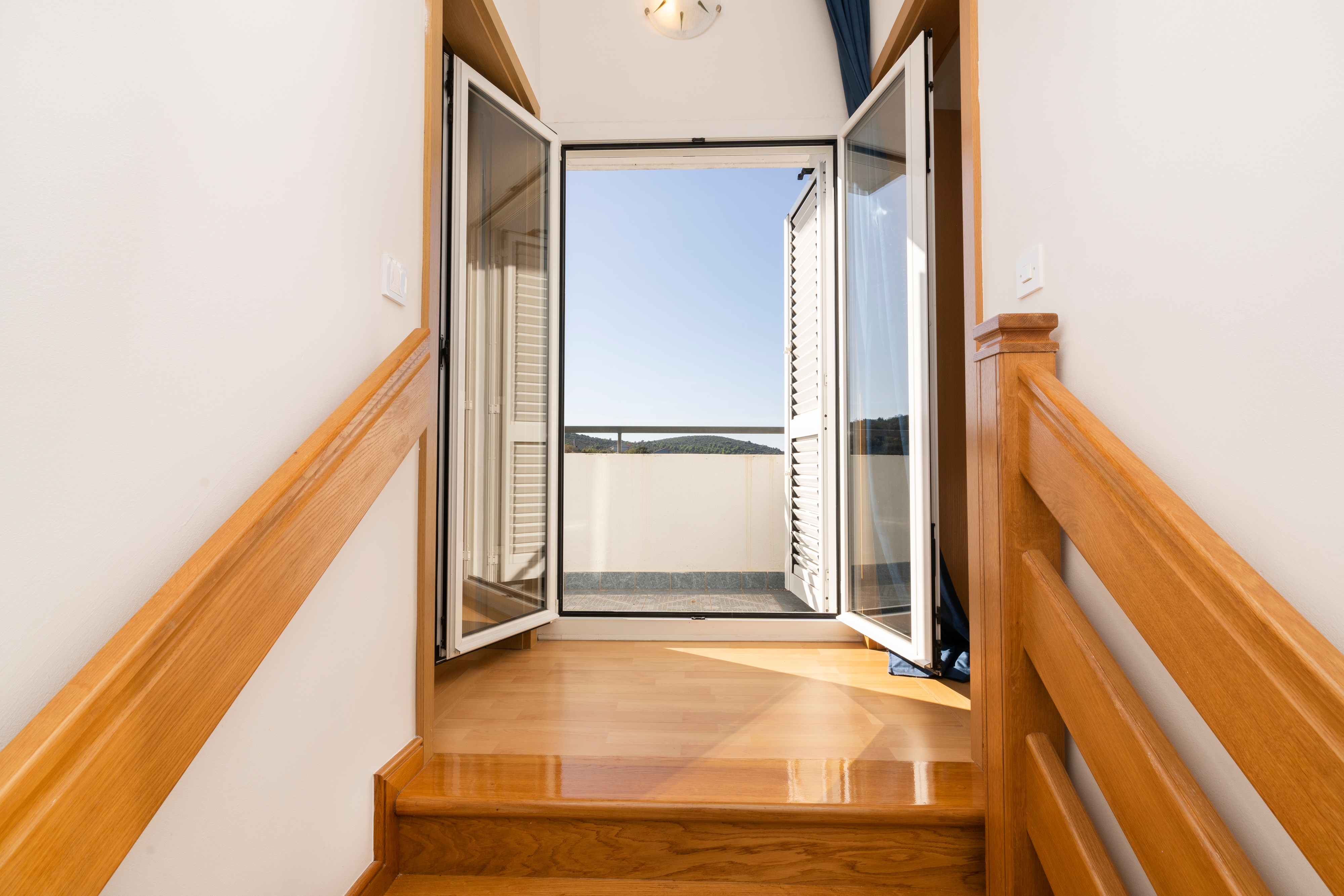 Three bedroom house with terrace and sea view Drvenik Veliki, Drvenik  K