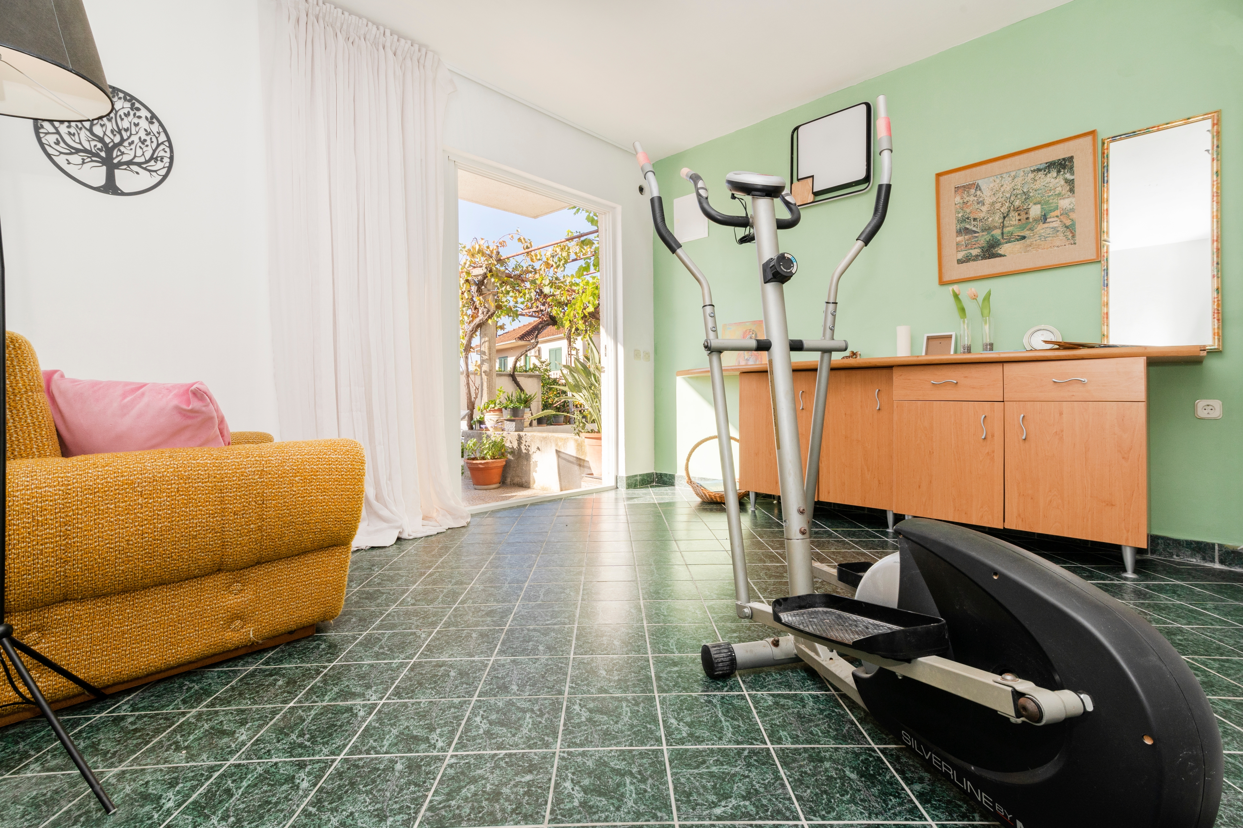 Three bedroom house with terrace and sea view Drvenik Veliki, Drvenik (K-22085) Three bedroom house with terrace and sea view Drvenik Veliki, Drvenik (K-22085)