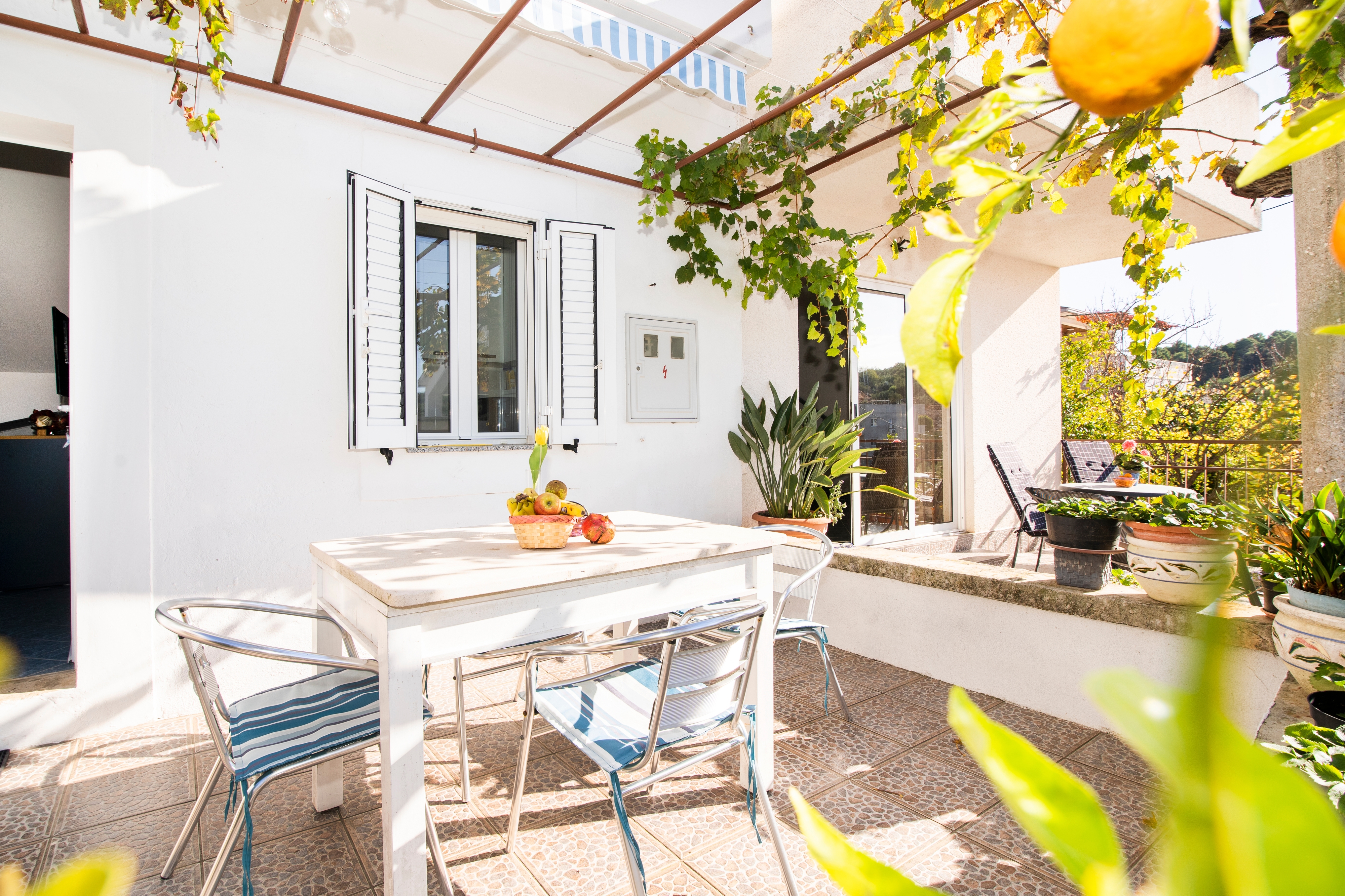 Three bedroom house with terrace and sea view Drvenik Veliki, Drvenik  K