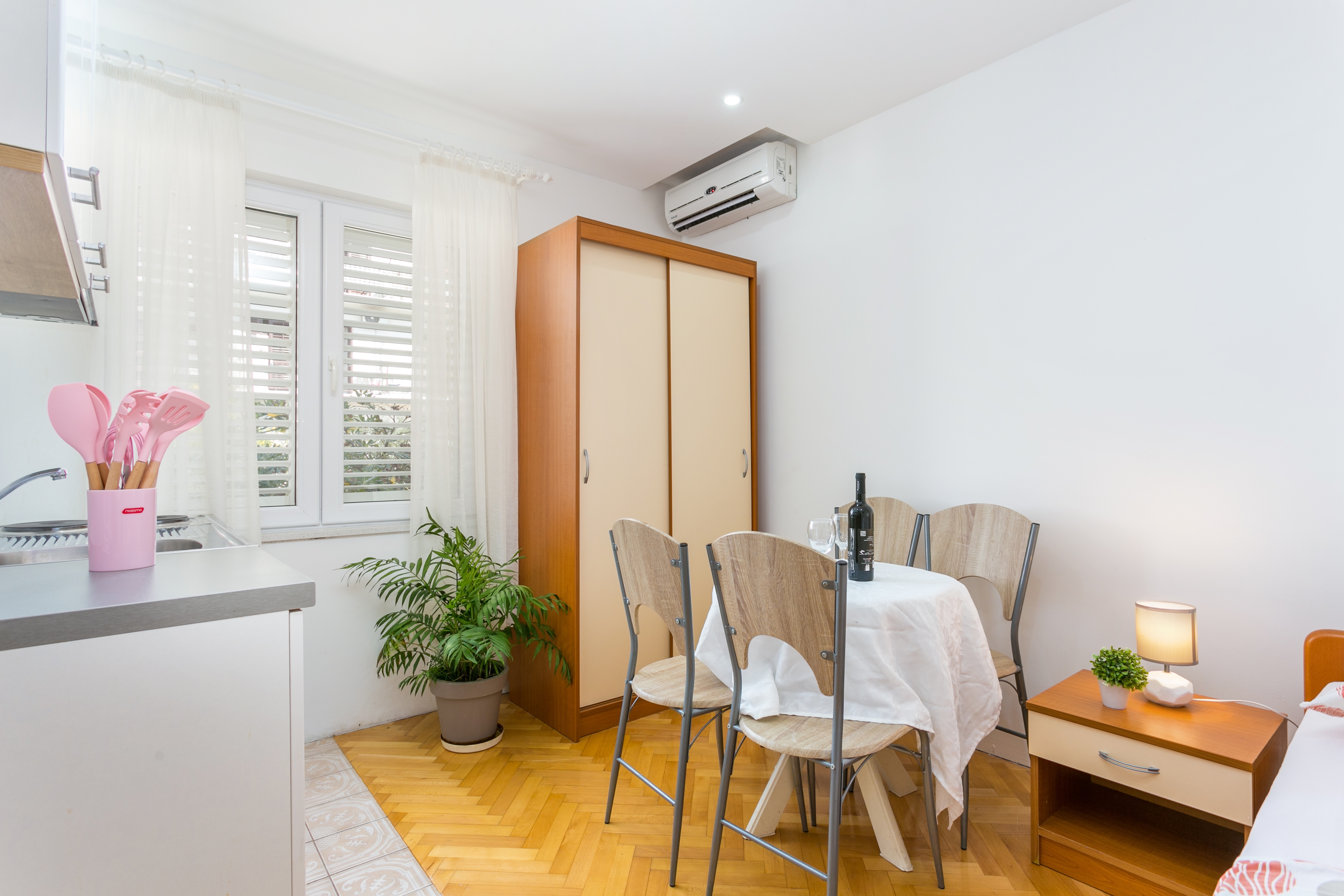 Studio flat with air-conditioning Tučepi (Makarska) (AS-22086-b)