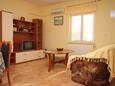 Obývací pokoj Manjadvorci, Obývací pokoj v ubytování typu apartment, dostupna klima i WIFI.