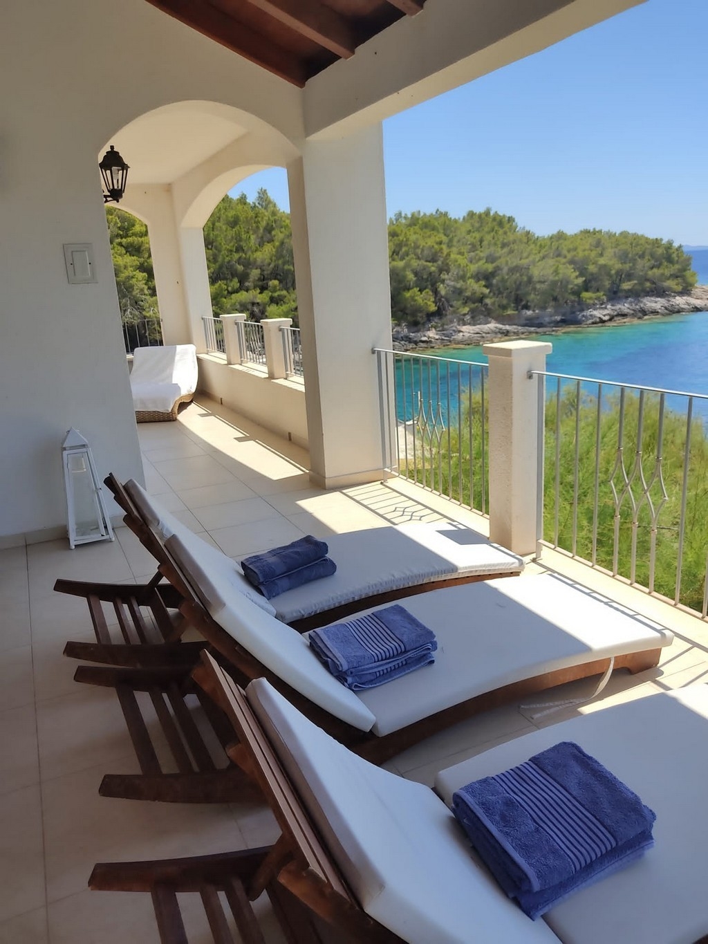 Four bedroom house near beach Cove Tri luke, Korčula  K
