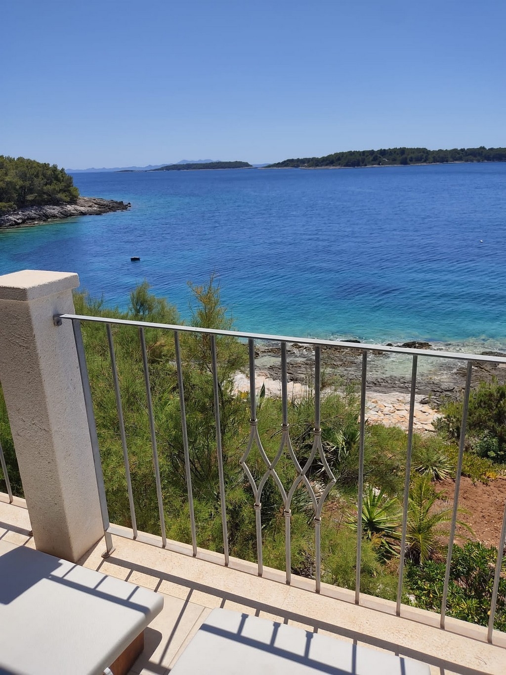 Four bedroom house near beach Cove Tri luke, Korčula  K