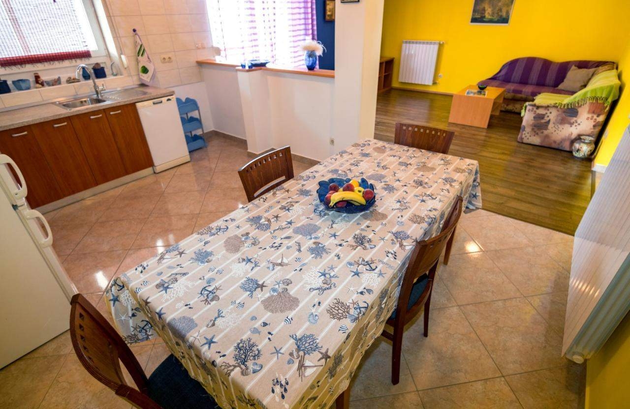 Top Rab Barbat Top Rab Barbat