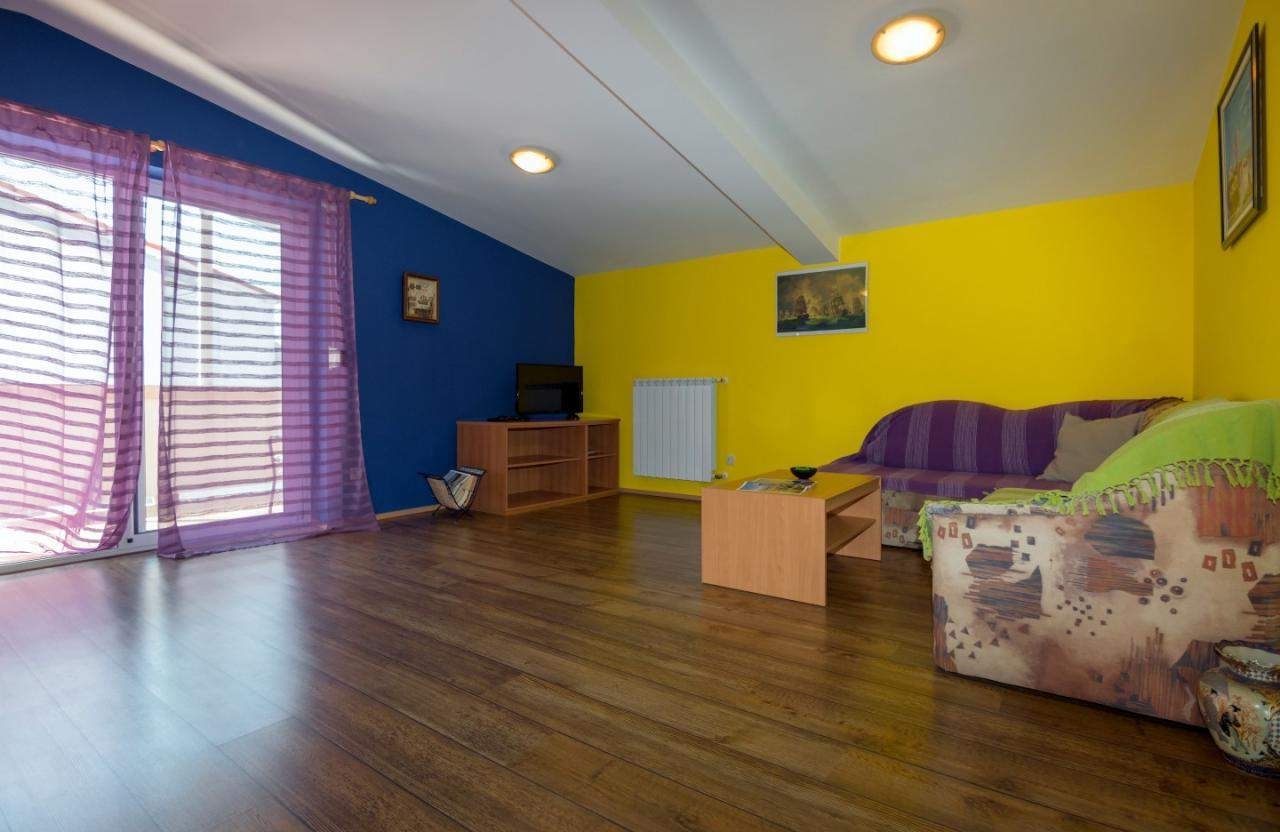 Two bedroom apartment near beach Barbat, Rab (A-22093-a)