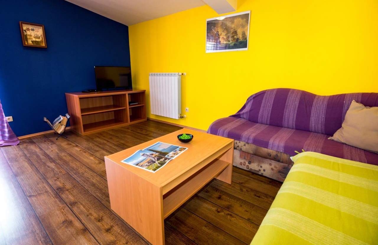 Top Rab Barbat Top Rab Barbat