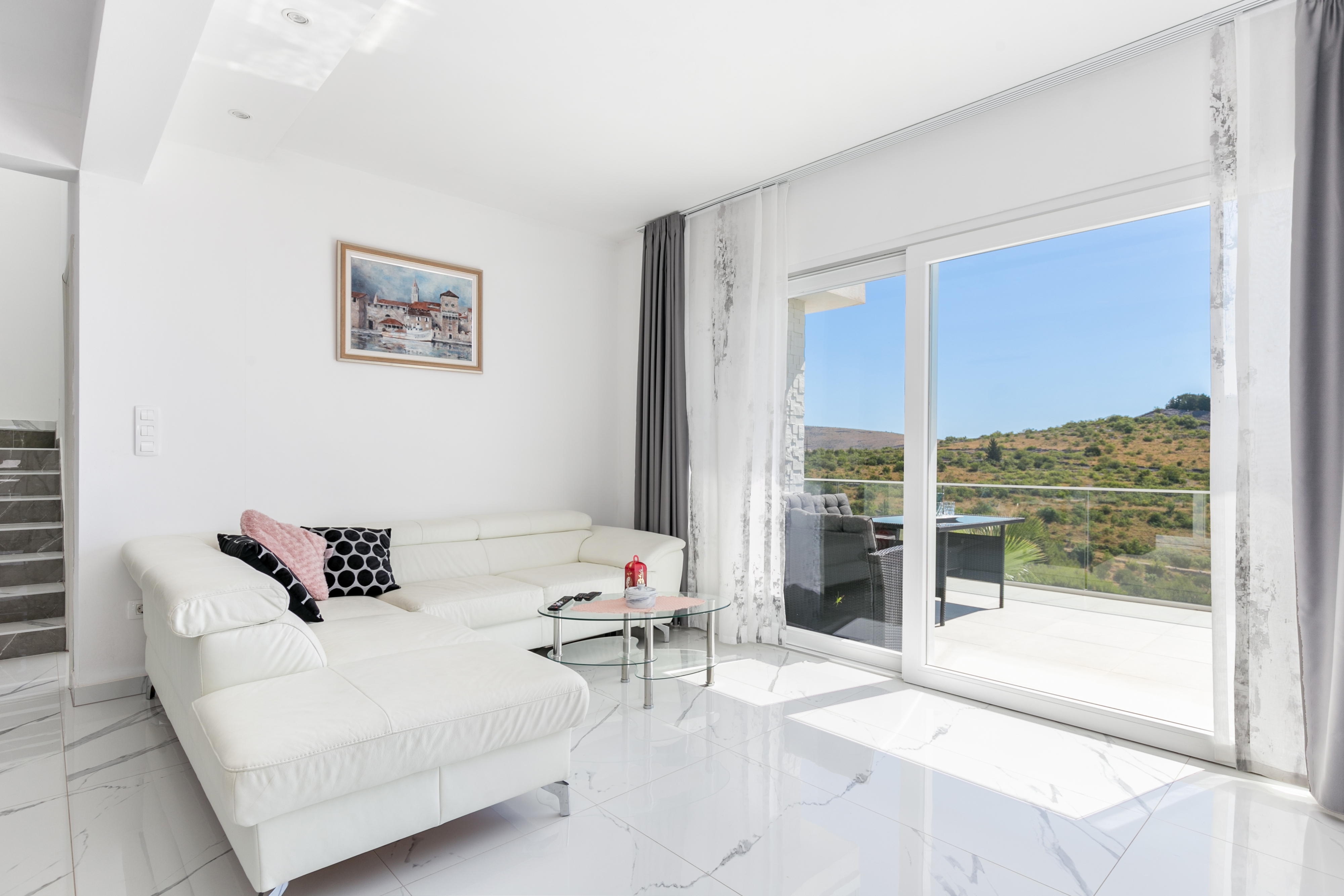 Two bedroom house with terrace and sea view Seget Donji, Trogir  K