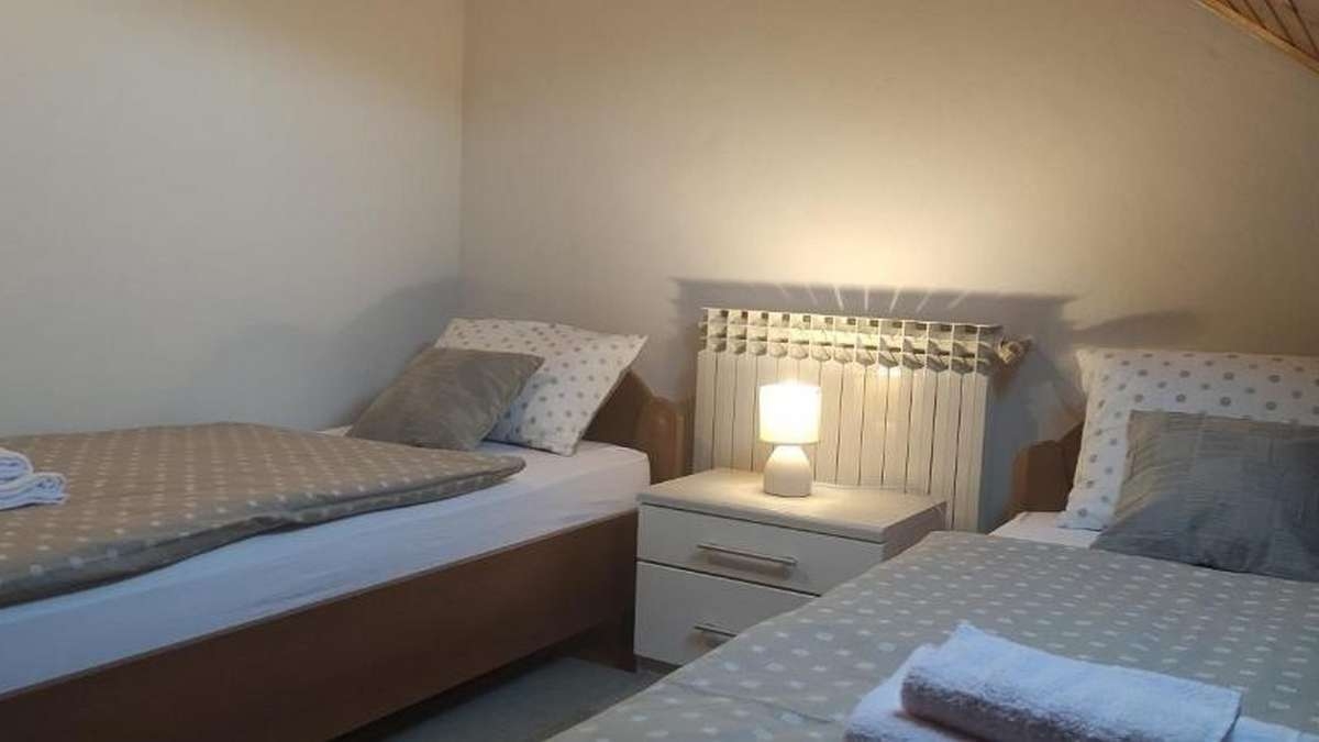 Two bedroom apartment with terrace Slunj, Plitvice  A-a
