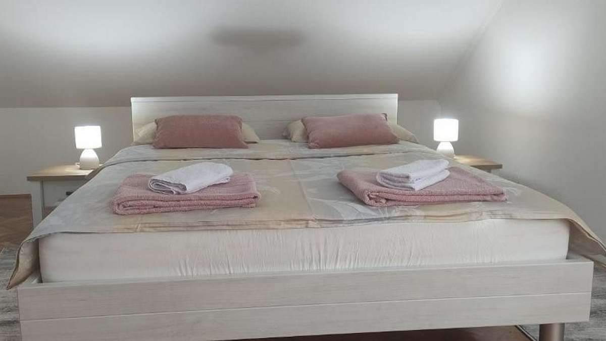 Two bedroom apartment with terrace Slunj, Plitvice  A-a