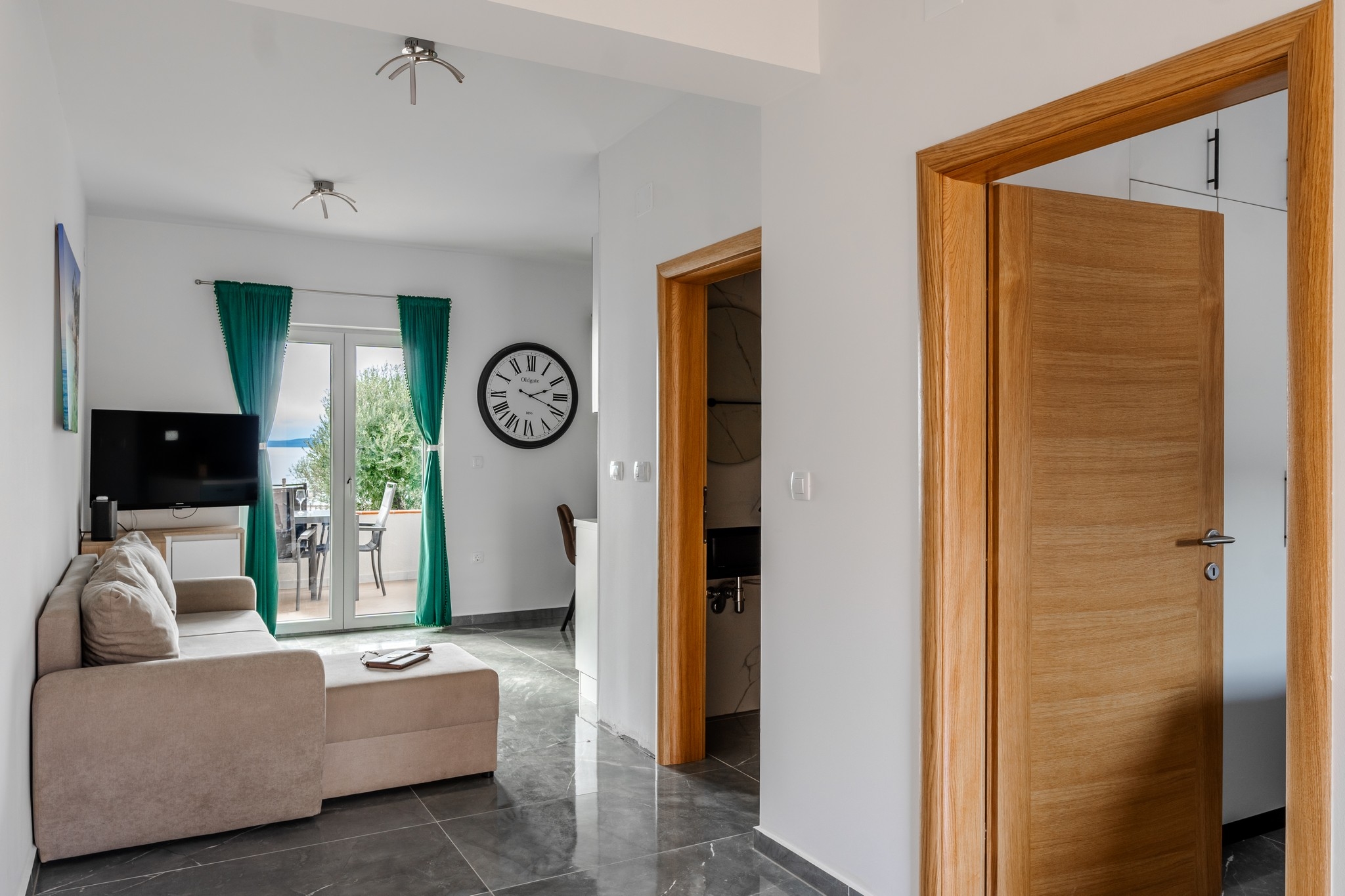 One bedroom apartment near beach Vir  A-a