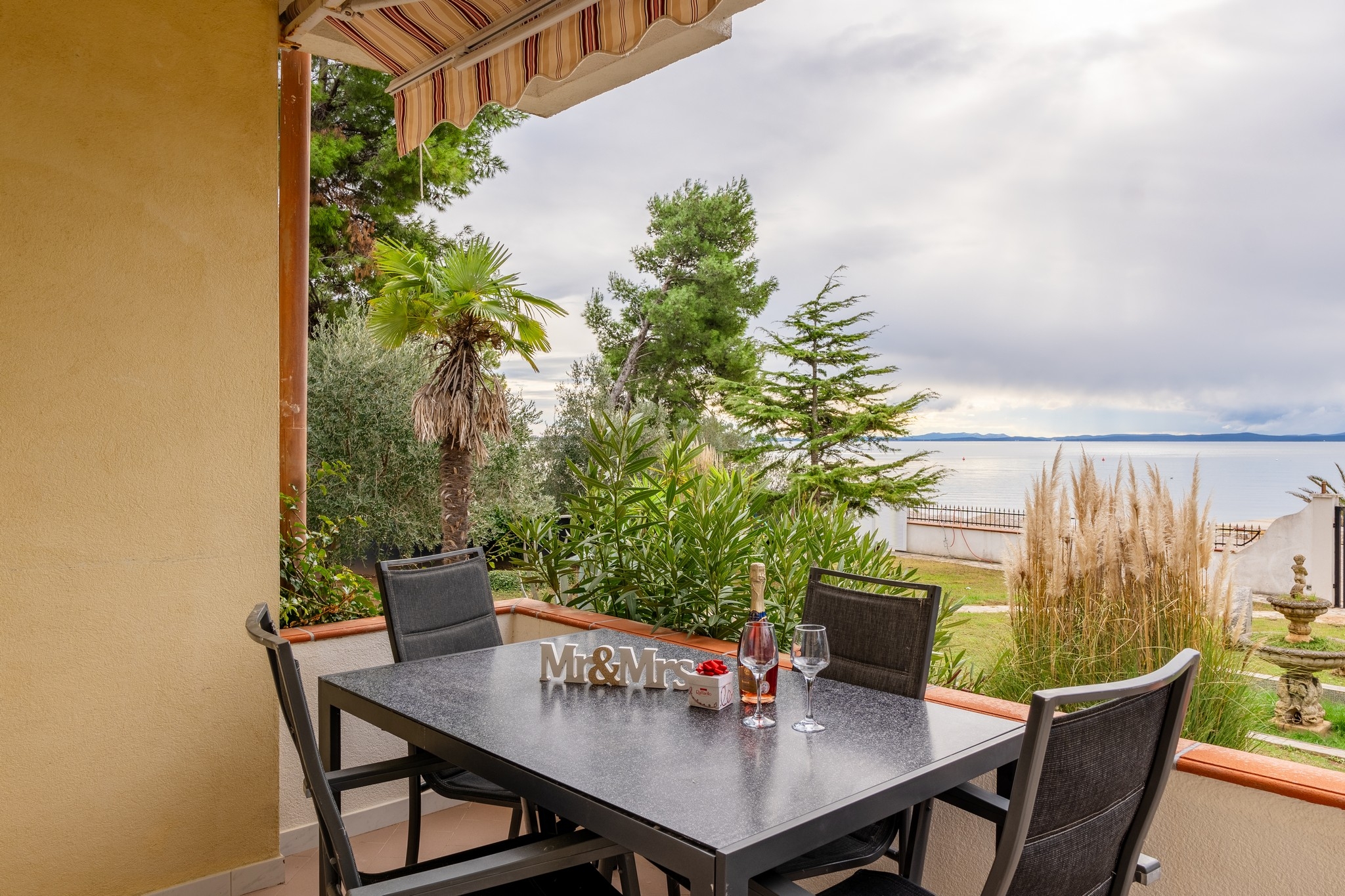 One bedroom apartment near beach Vir  A-a
