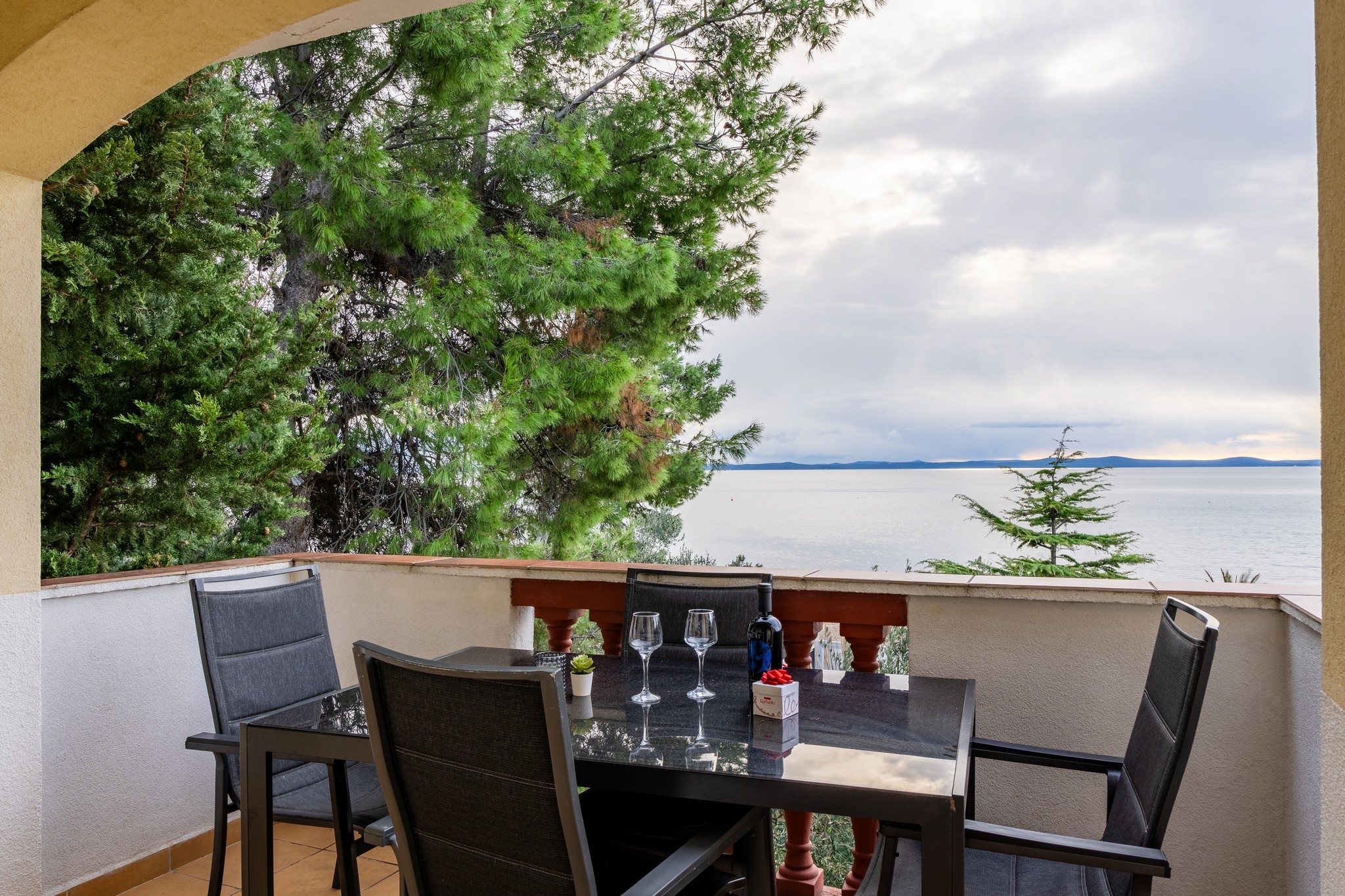 Two bedroom apartment near beach Vir  A-c