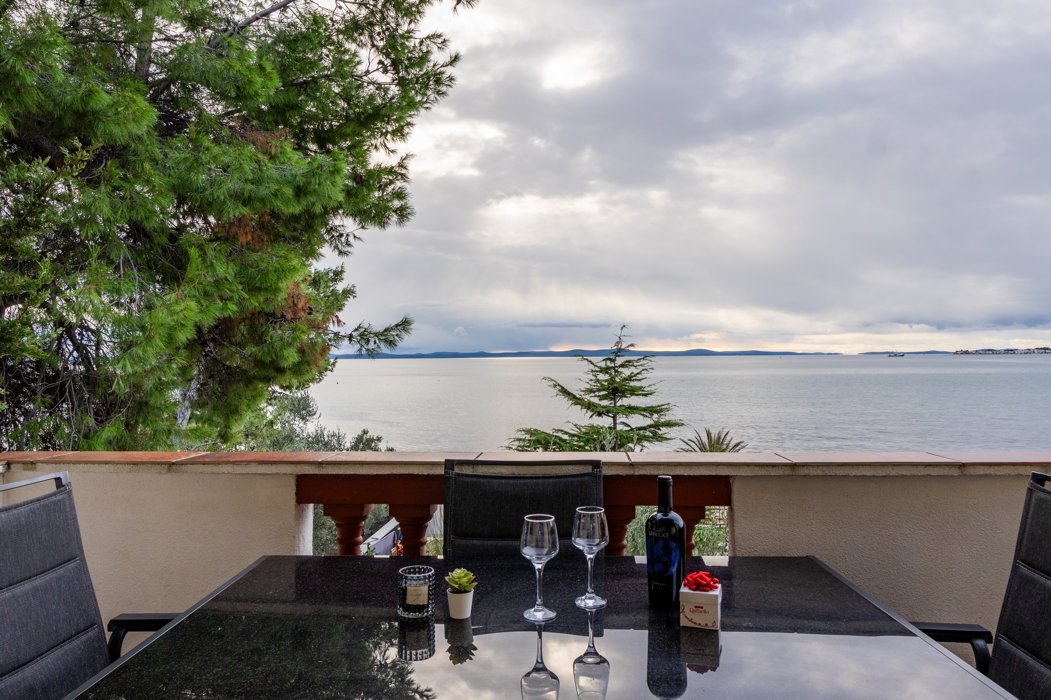 Two bedroom apartment near beach Vir  A-c