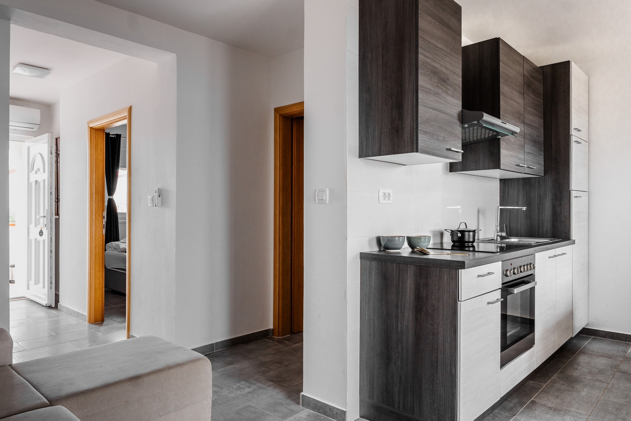 One bedroom apartment near beach Vir  A-d
