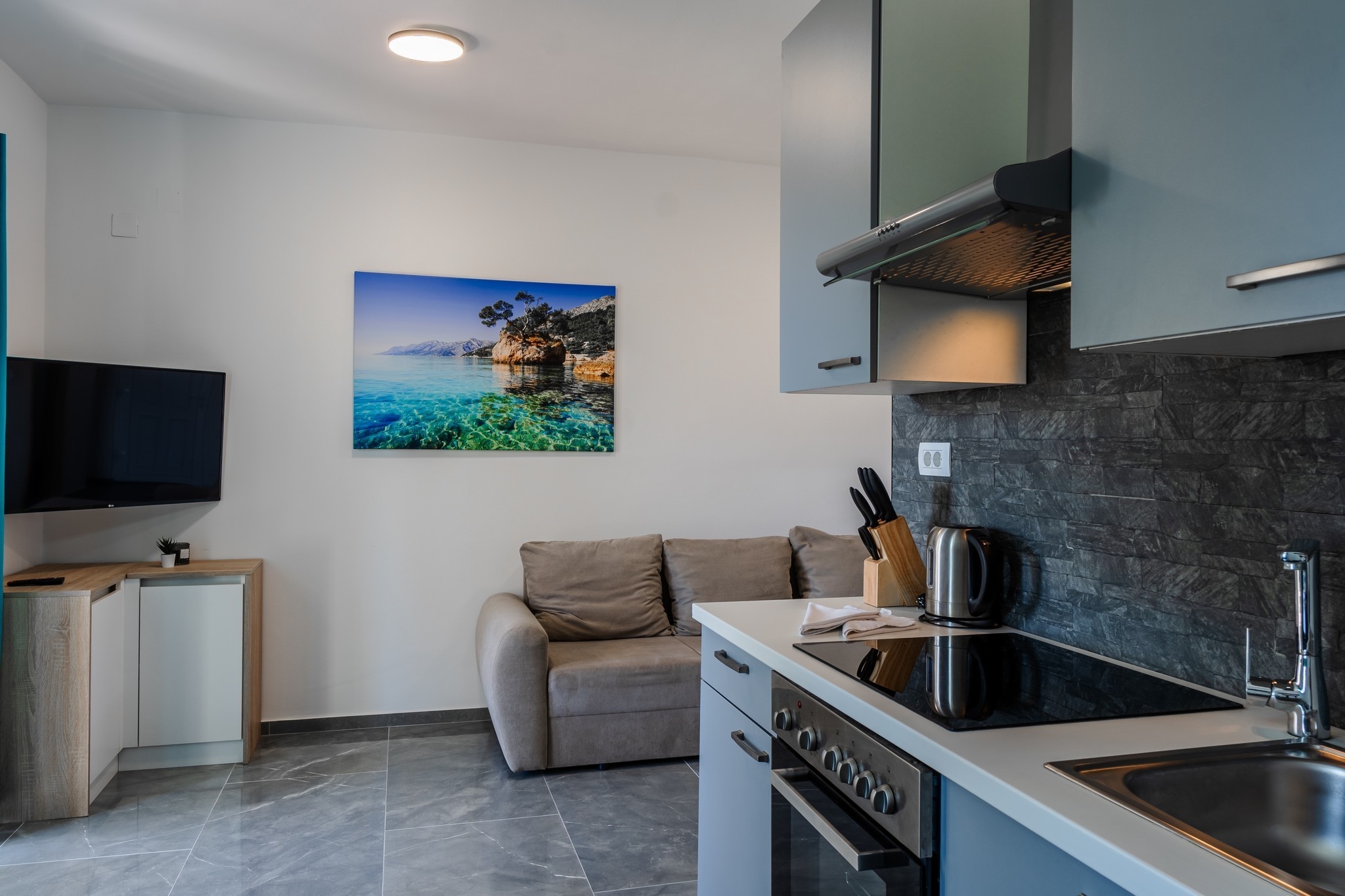 One bedroom apartment near beach Vir  A-f