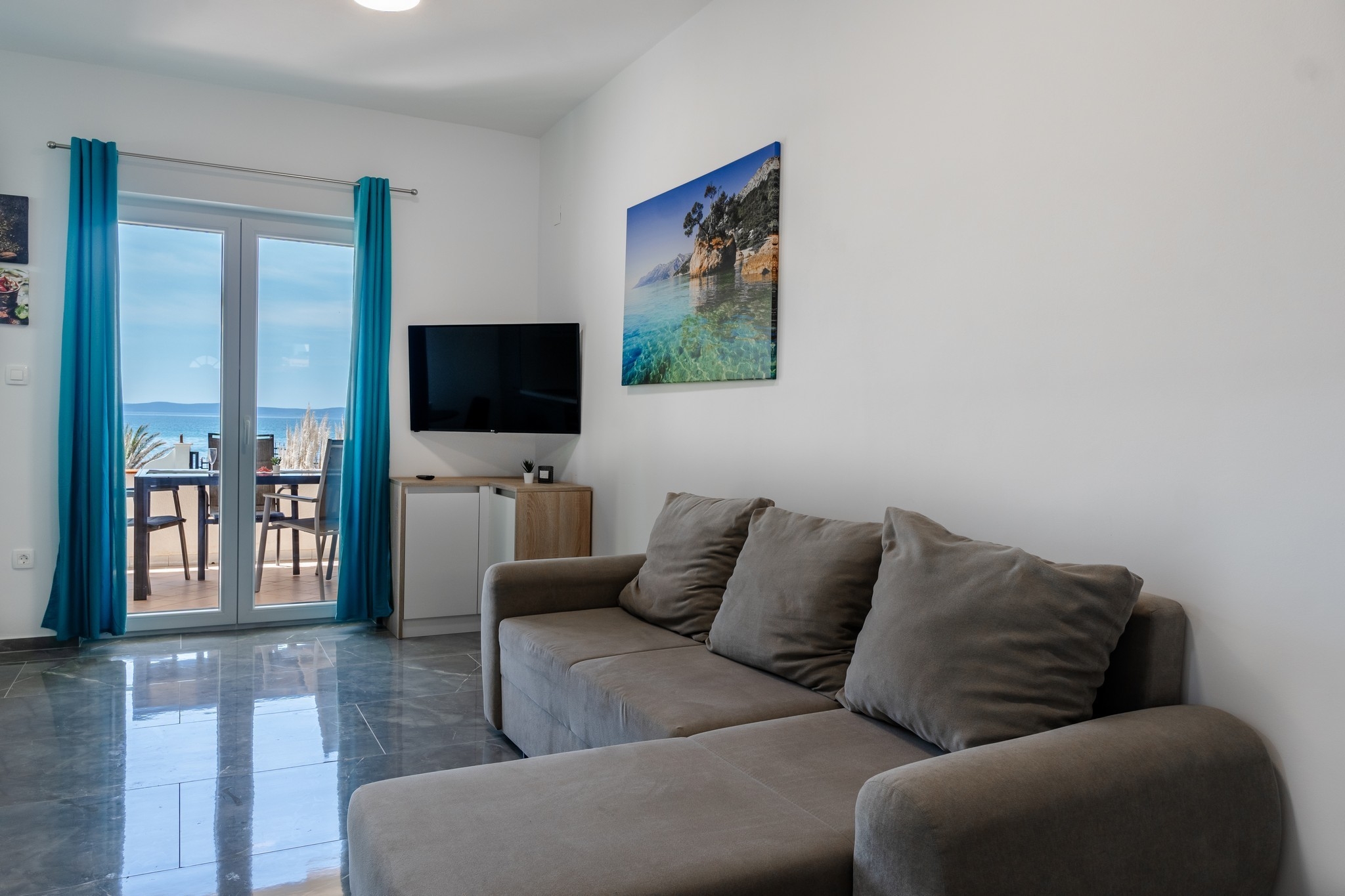 One bedroom apartment near beach Vir  A-f