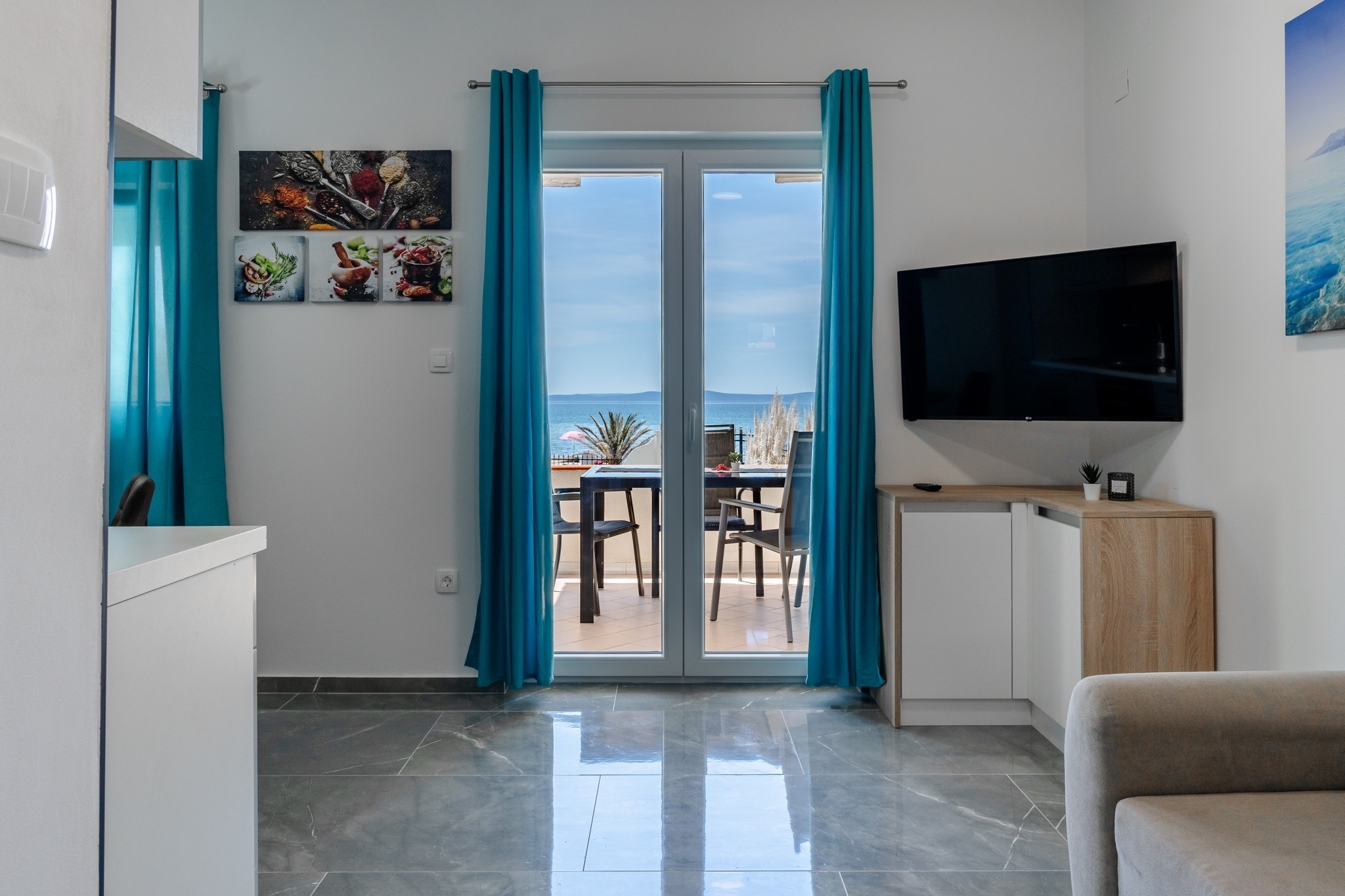 One bedroom apartment near beach Vir  A-f