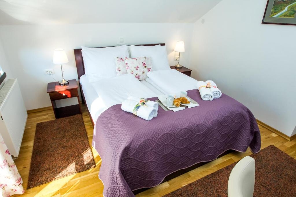 Room with balcony Jezerce, Plitvice (S-22116-f)