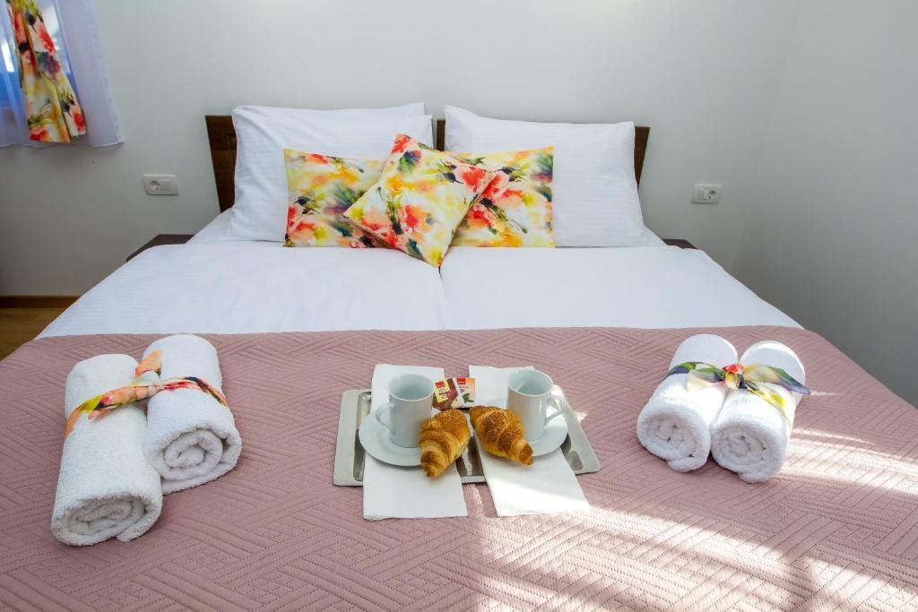 Room with air-conditioning Jezerce, Plitvice (S-22116-h) Room with air-conditioning Jezerce, Plitvice (S-22116-h)