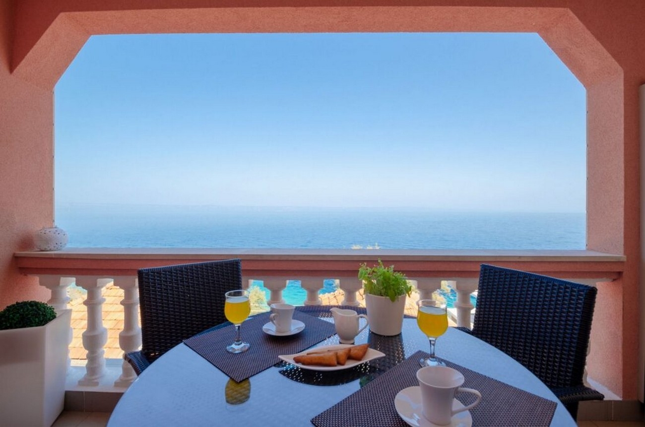 One bedroom apartment near beach Prigradica, Korčula (A-22119-b)