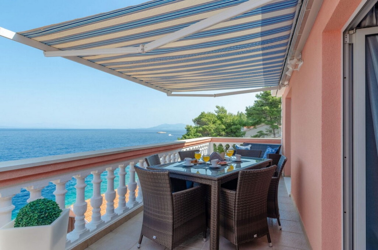Two bedroom apartment near beach Prigradica, Korčula  A-a