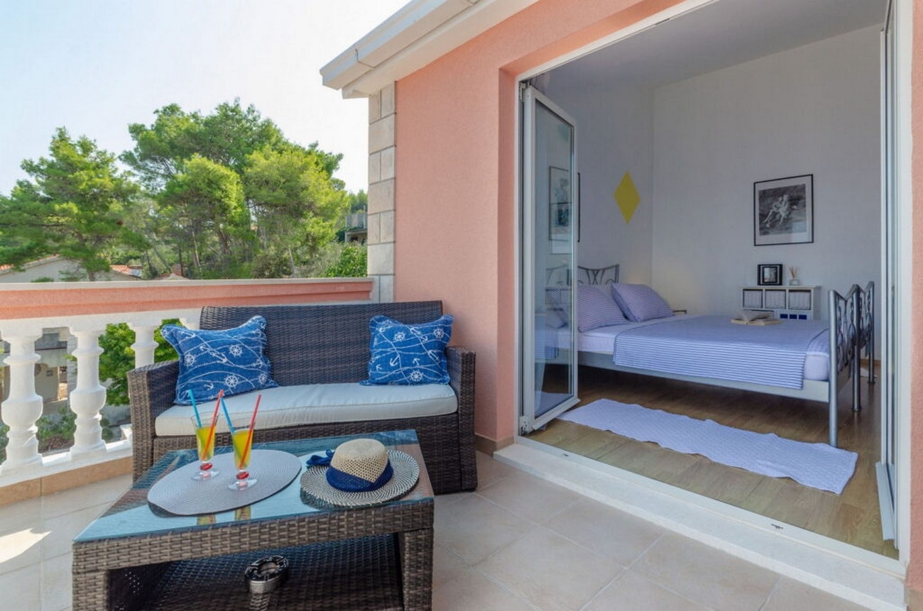 Two bedroom apartment near beach Prigradica, Korčula  A-a