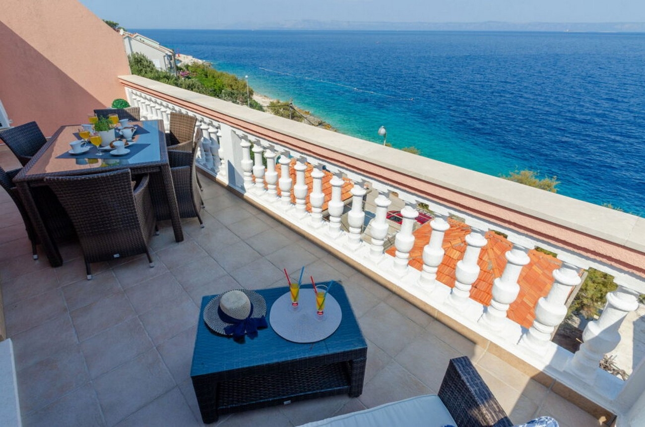 Two bedroom apartment near beach Prigradica, Korčula  A-a