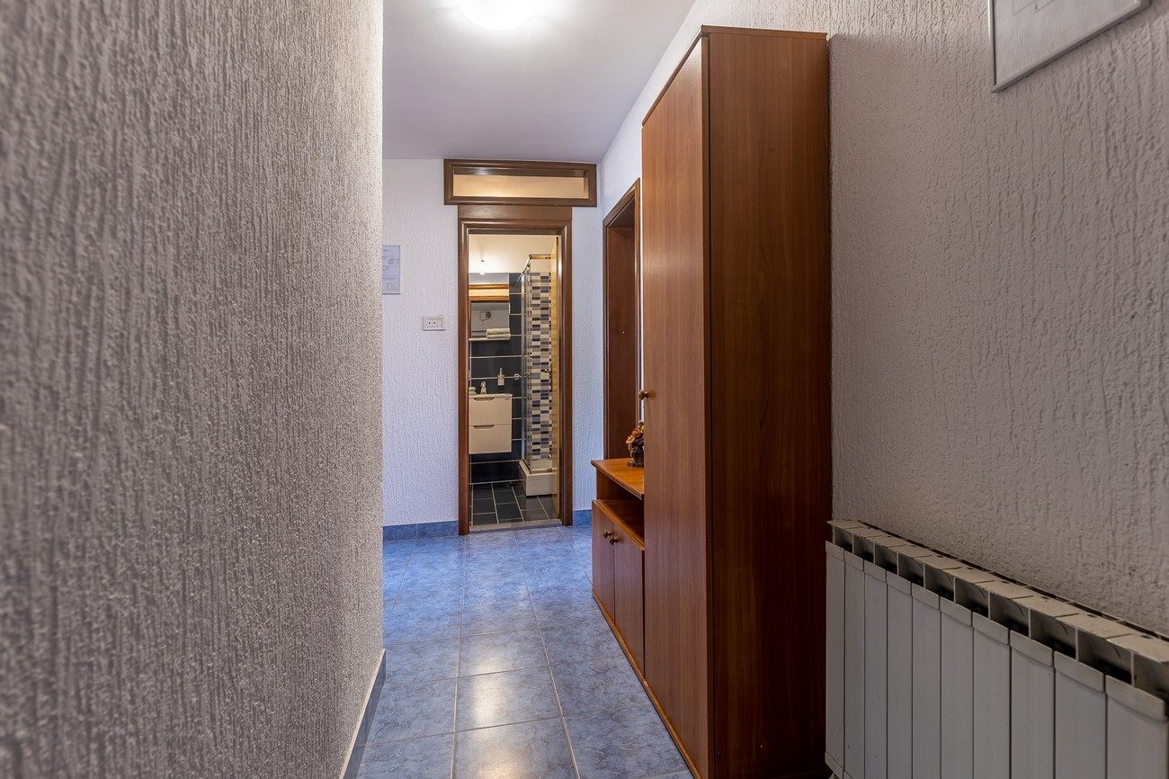 Two bedroom apartment with terrace Poreč  A-a