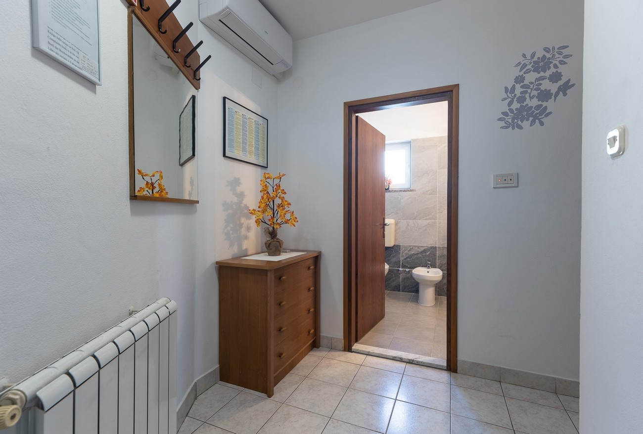 Two bedroom apartment with balcony Poreč  A-b