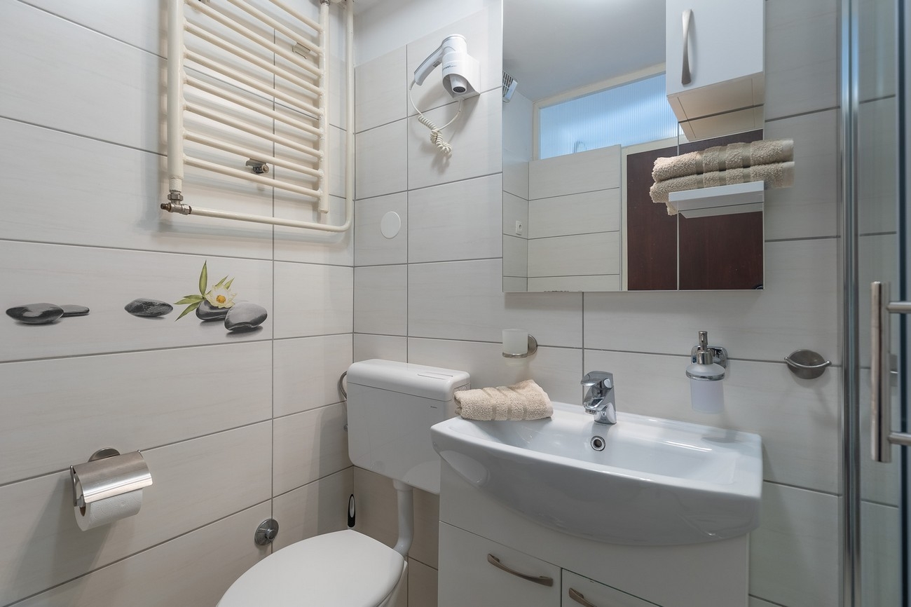 Two bedroom apartment with terrace Poreč  A-c