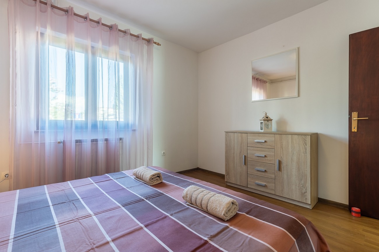 Two bedroom apartment with terrace Poreč  A-c