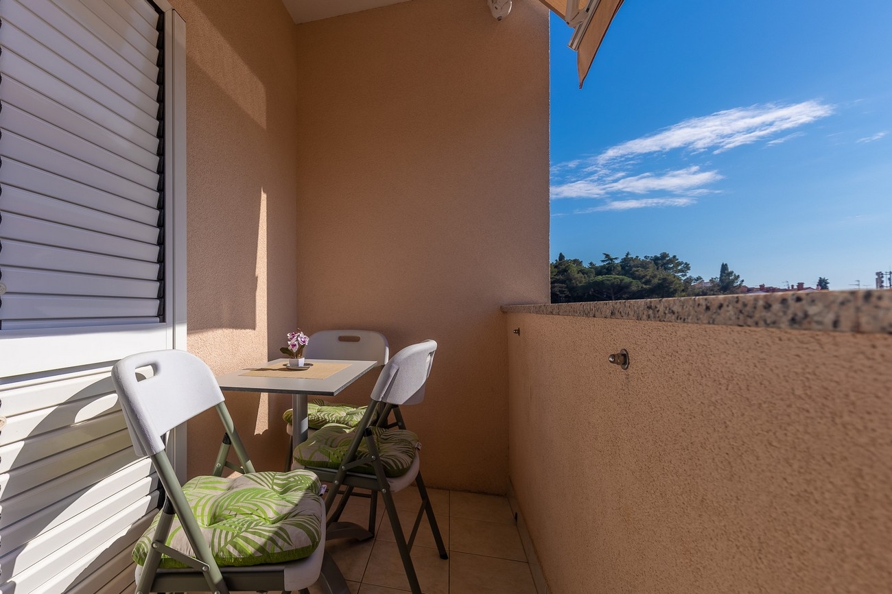 One bedroom apartment with terrace Poreč  A-d