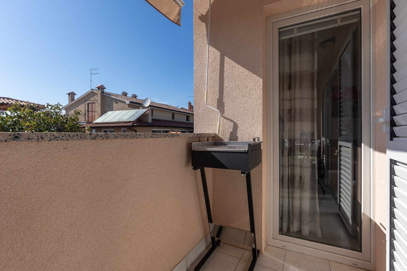 One bedroom apartment with terrace Poreč  A-d