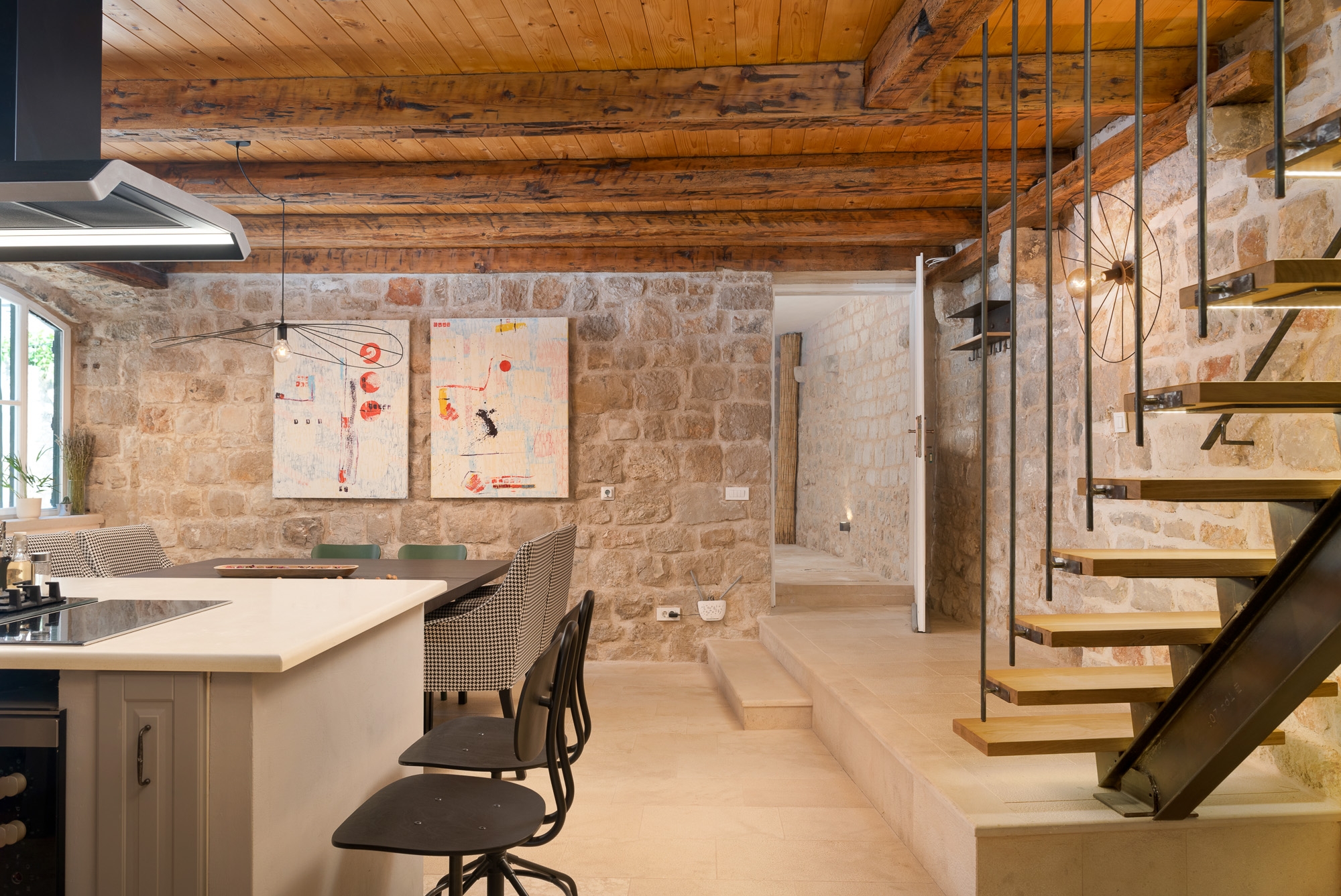 Three bedroom house with terrace and sea view Pitve, Hvar  K