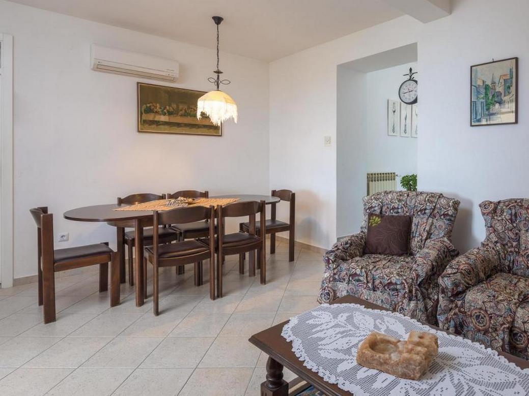 Comfortable and spacious house with terrace and sea view Sveta Nedilja, Hvar  K