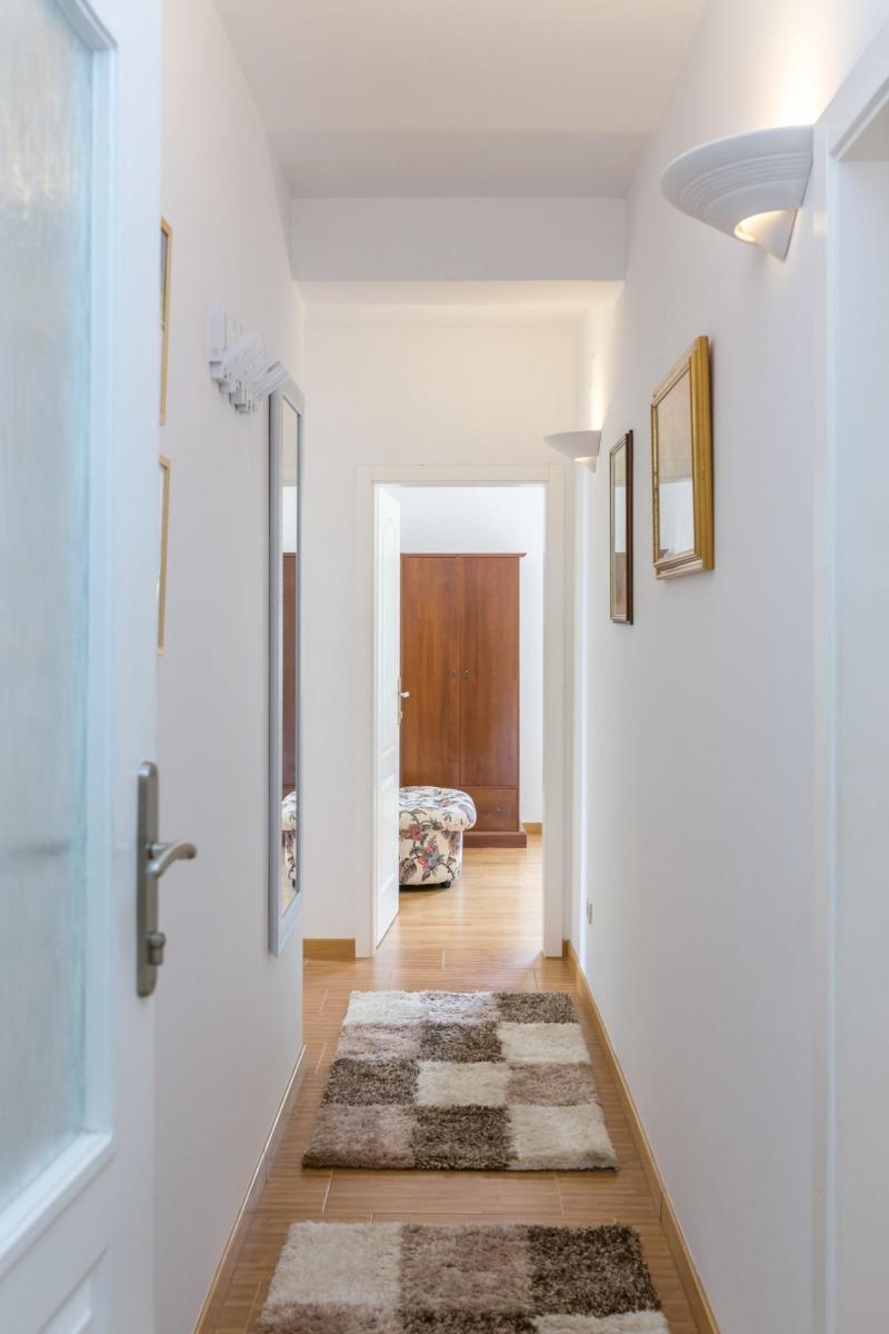 Comfortable and spacious house with terrace and sea view Sveta Nedilja, Hvar  K