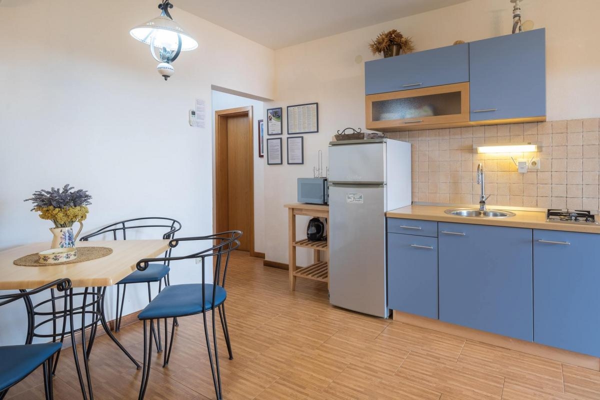 Comfortable and spacious house with terrace and sea view Sveta Nedilja, Hvar  K