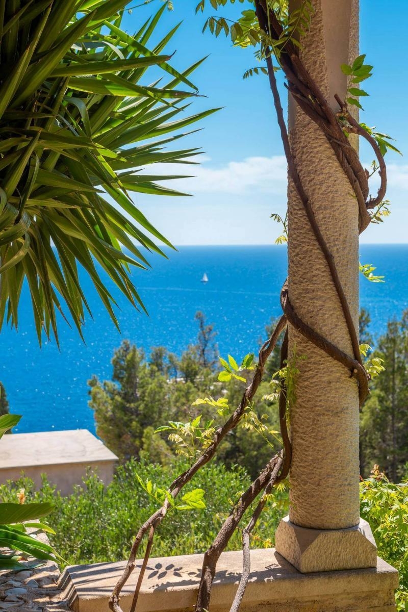 Comfortable and spacious house with terrace and sea view Sveta Nedilja, Hvar  K
